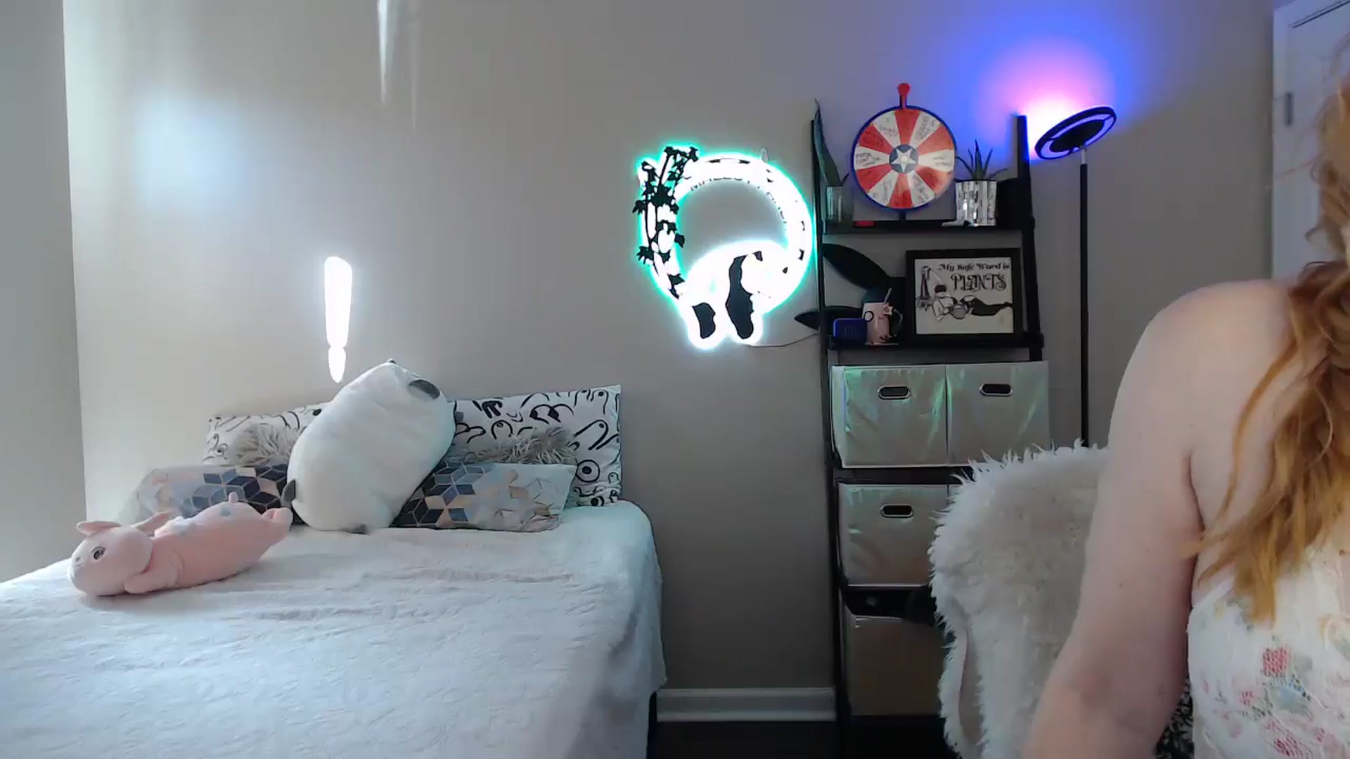 Gallery image thumbnail from MsRedheadMILF's myfreecams stream on, 02/03/2025, 21:09 image 11 of 20