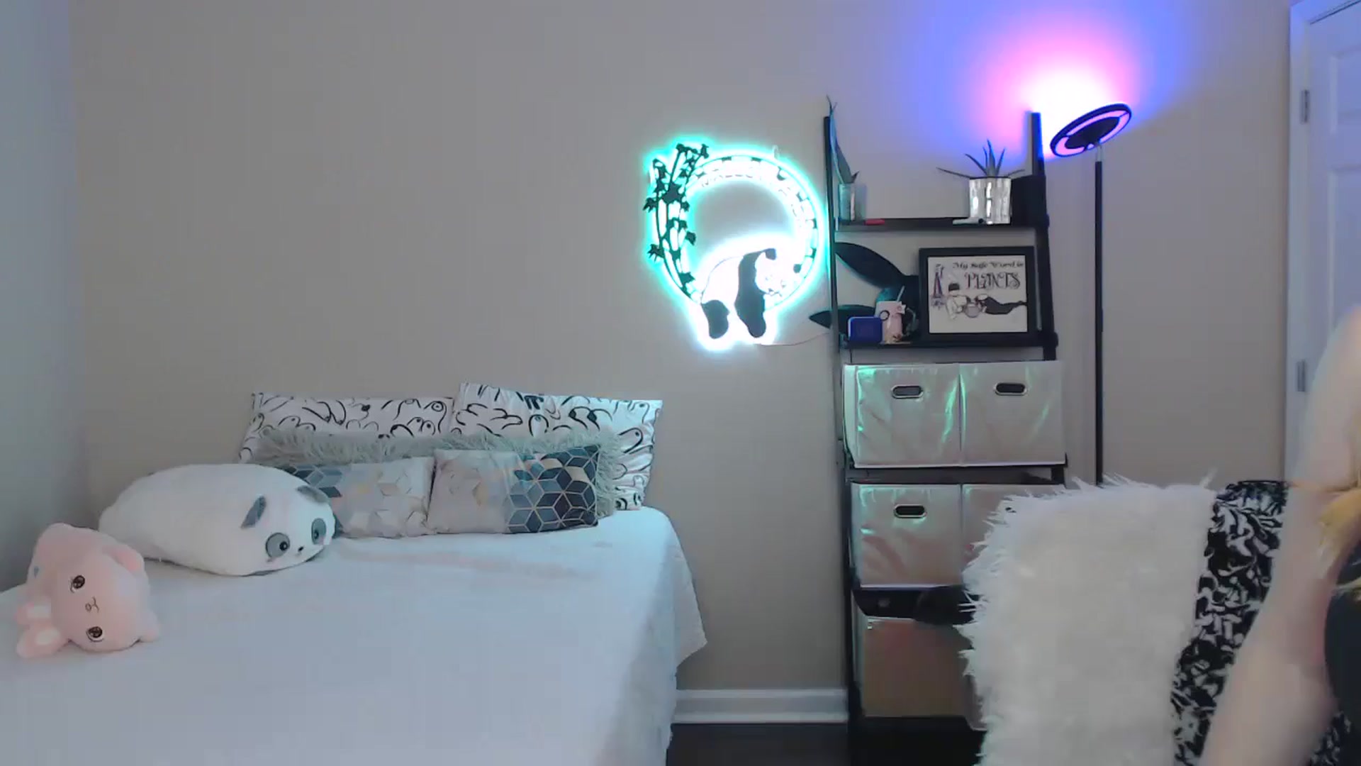 Gallery image thumbnail from MsRedheadMILF's myfreecams stream on, 02/23/2025, 02:13 image 20 of 20
