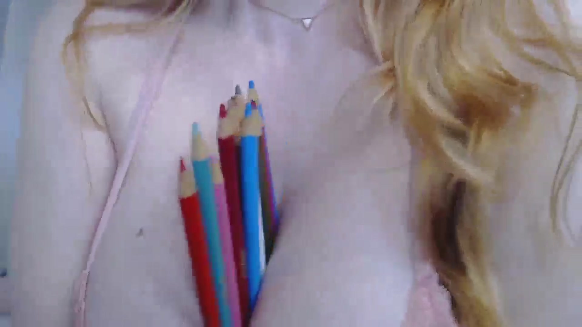 Gallery image thumbnail from MsRedheadMILF's myfreecams stream on, 04/04/2025, 20:28 image 13 of 20