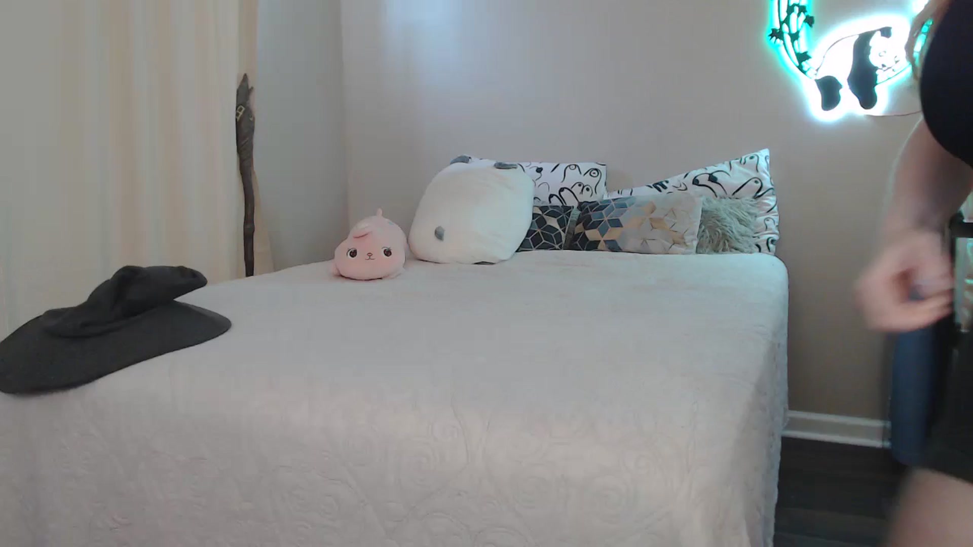 Gallery image thumbnail from MsRedheadMILF's myfreecams stream on, 04/06/2025, 20:27 image 19 of 20