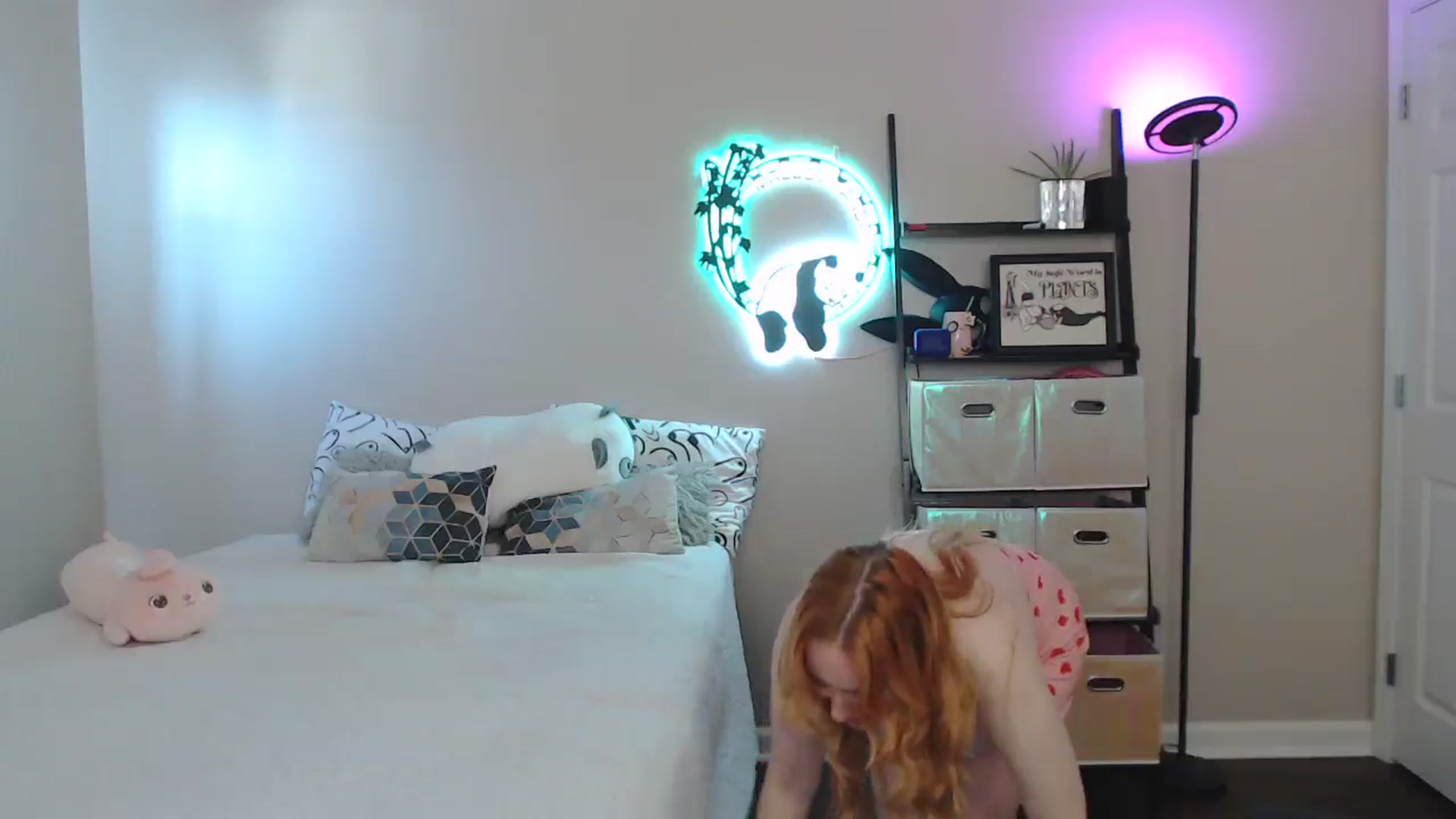 Gallery image thumbnail from MsRedheadMILF's myfreecams stream on, 04/10/2025, 15:43 image 10 of 20
