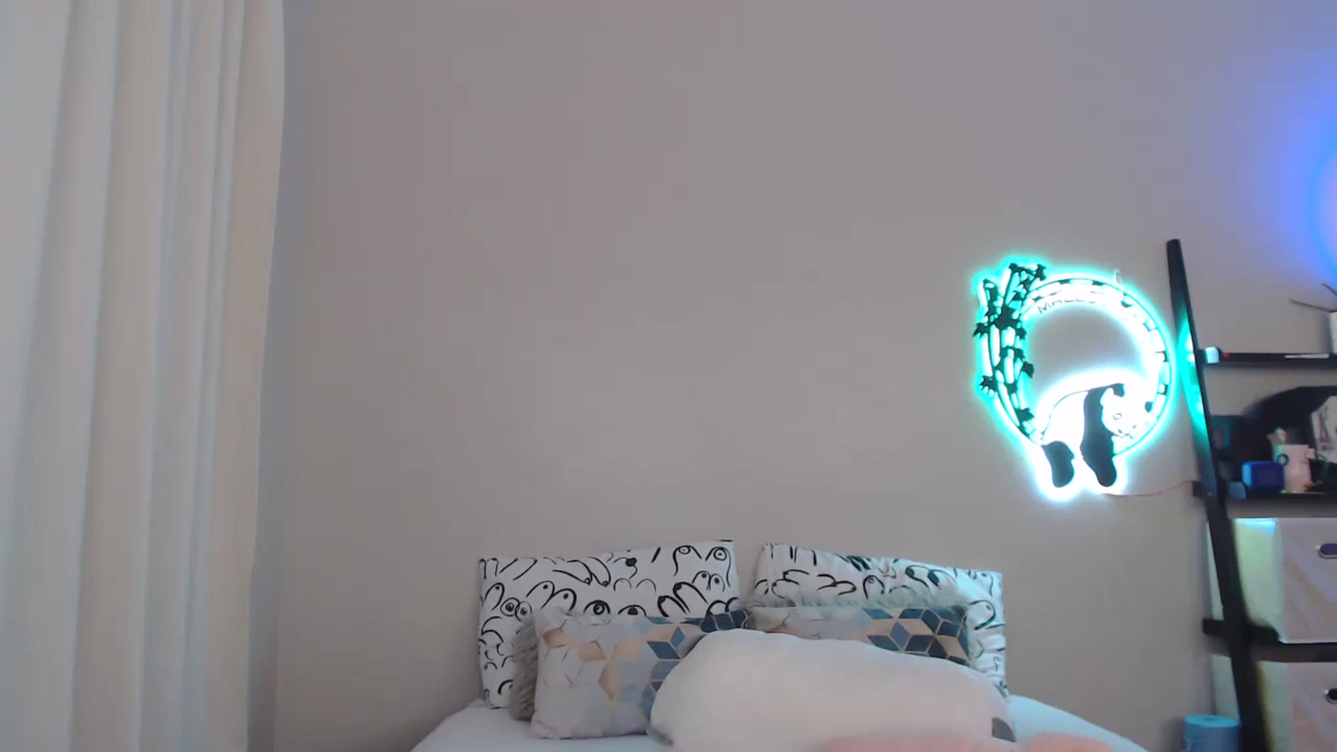 Gallery image thumbnail from MsRedheadMILF's myfreecams stream on, 05/20/2025, 02:13 image 4 of 20