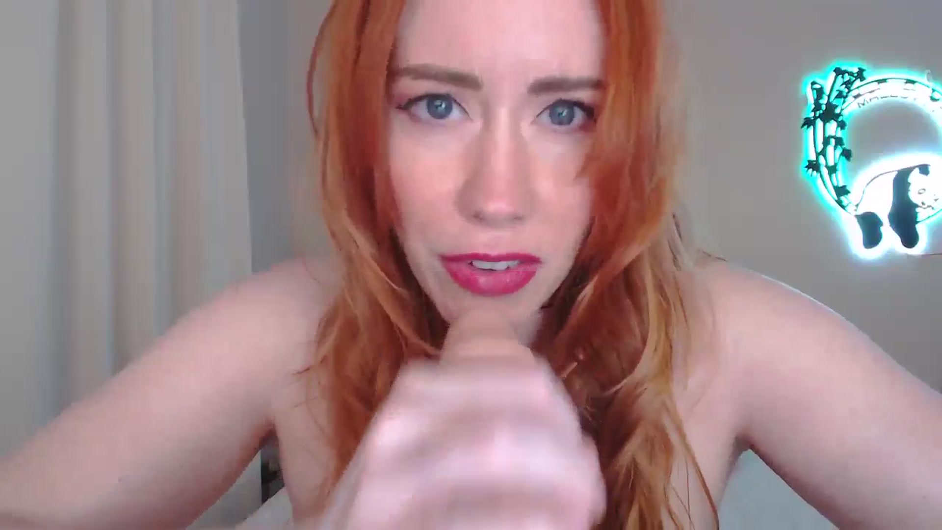 Gallery image thumbnail from MsRedheadMILF's myfreecams stream on, 05/31/2025, 01:47 image 16 of 20