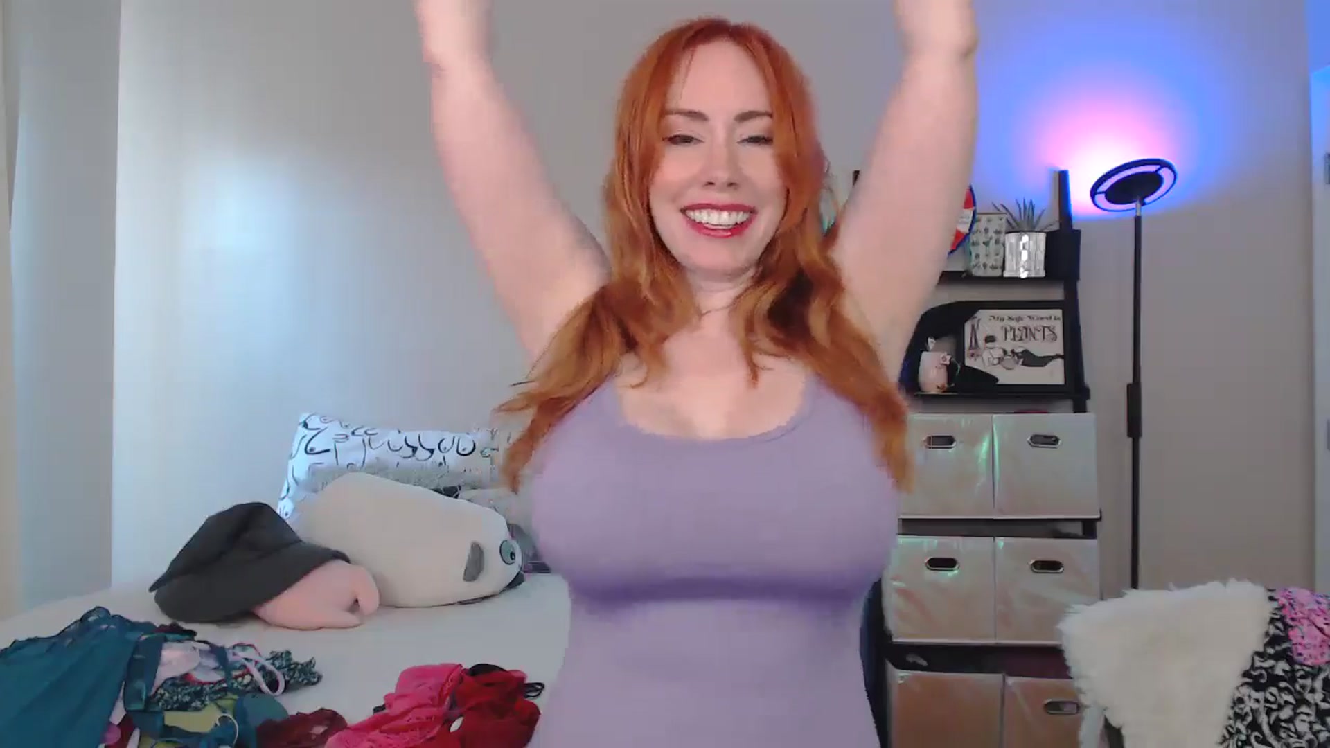 Gallery image thumbnail from MsRedheadMILF's myfreecams stream on, 05/31/2025, 01:47 image 7 of 20