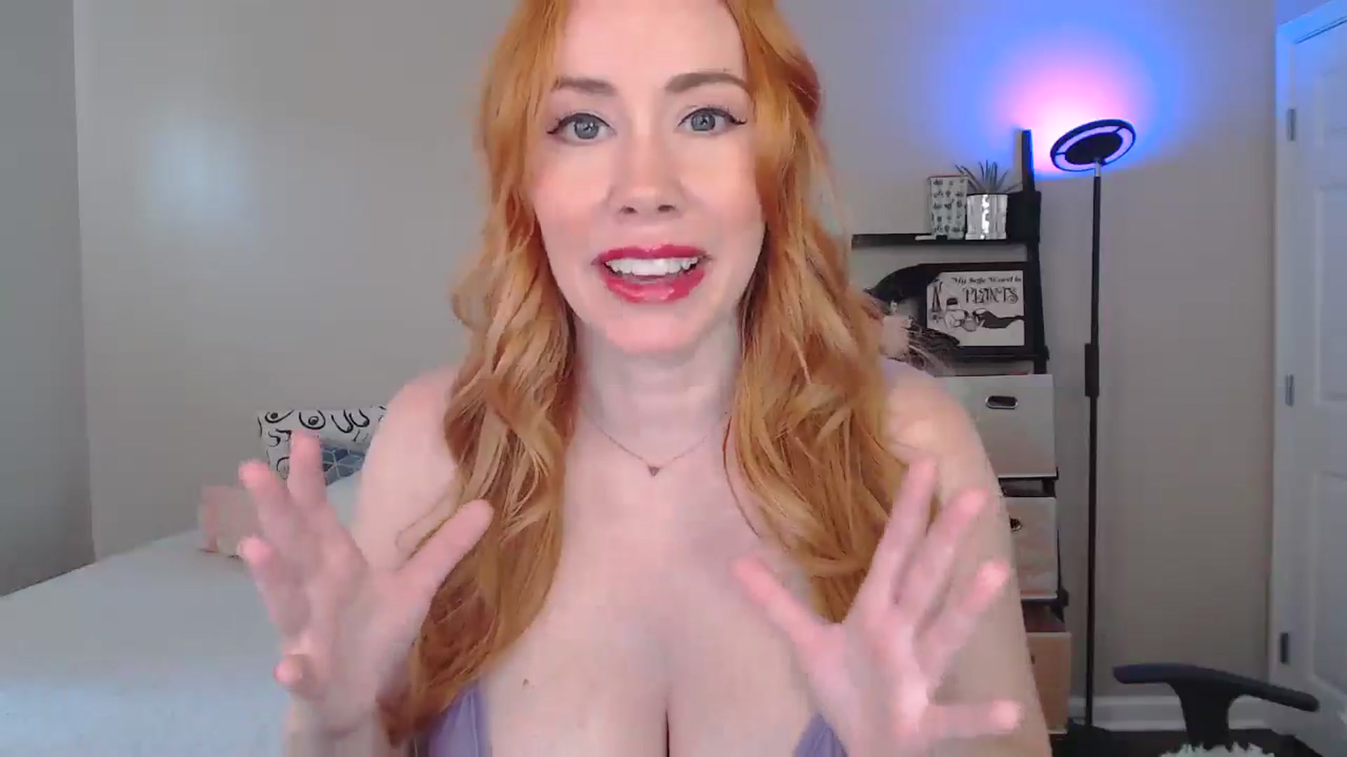 Gallery image thumbnail from MsRedheadMILF's myfreecams stream on, 06/16/2025, 24:13 image 8 of 20