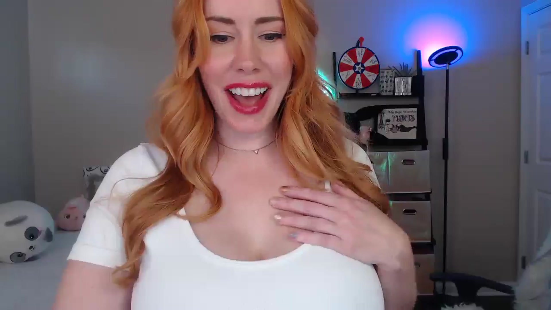 Gallery image thumbnail from MsRedheadMILF's myfreecams stream on, 07/04/2025, 24:28 image 17 of 20