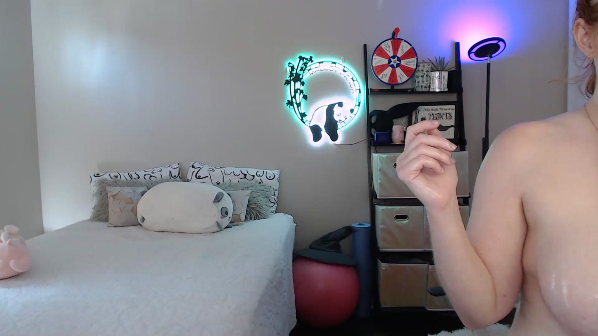 Gallery image thumbnail from MsRedheadMILF's myfreecams stream on, 07/15/2025, 20:03 image 16 of 20