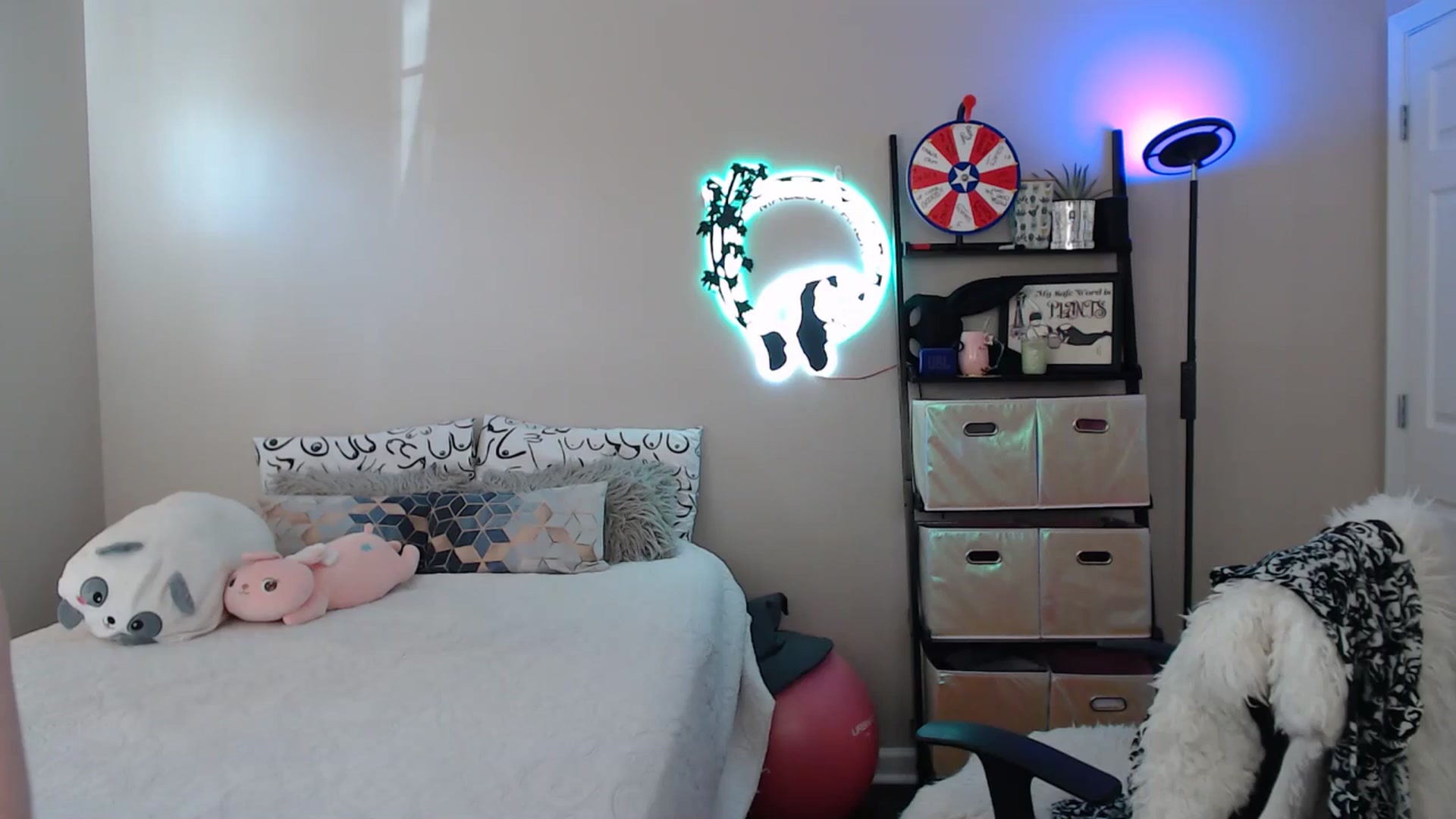 Gallery image thumbnail from MsRedheadMILF's myfreecams stream on, 07/27/2025, 22:36 image 18 of 20