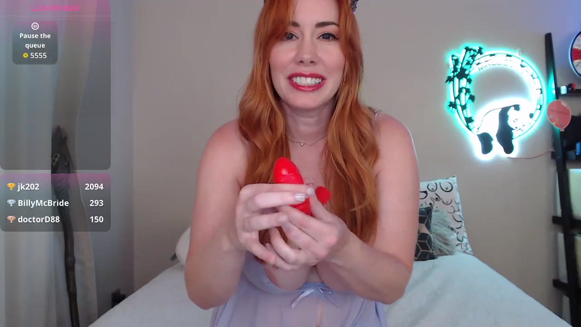 Gallery image thumbnail from MsRedheadMILF's myfreecams stream on, 08/31/2025, 01:36 image 12 of 20