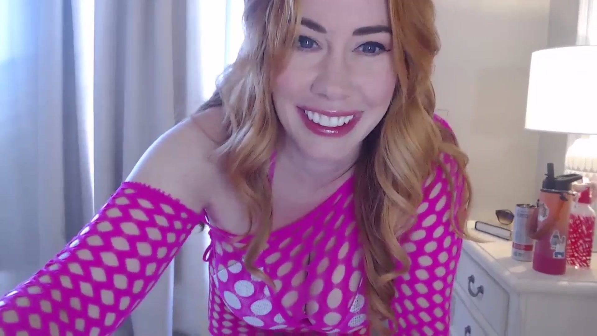 Gallery image thumbnail from MsRedheadMILF's myfreecams stream on, 09/15/2025, 20:52 image 11 of 20