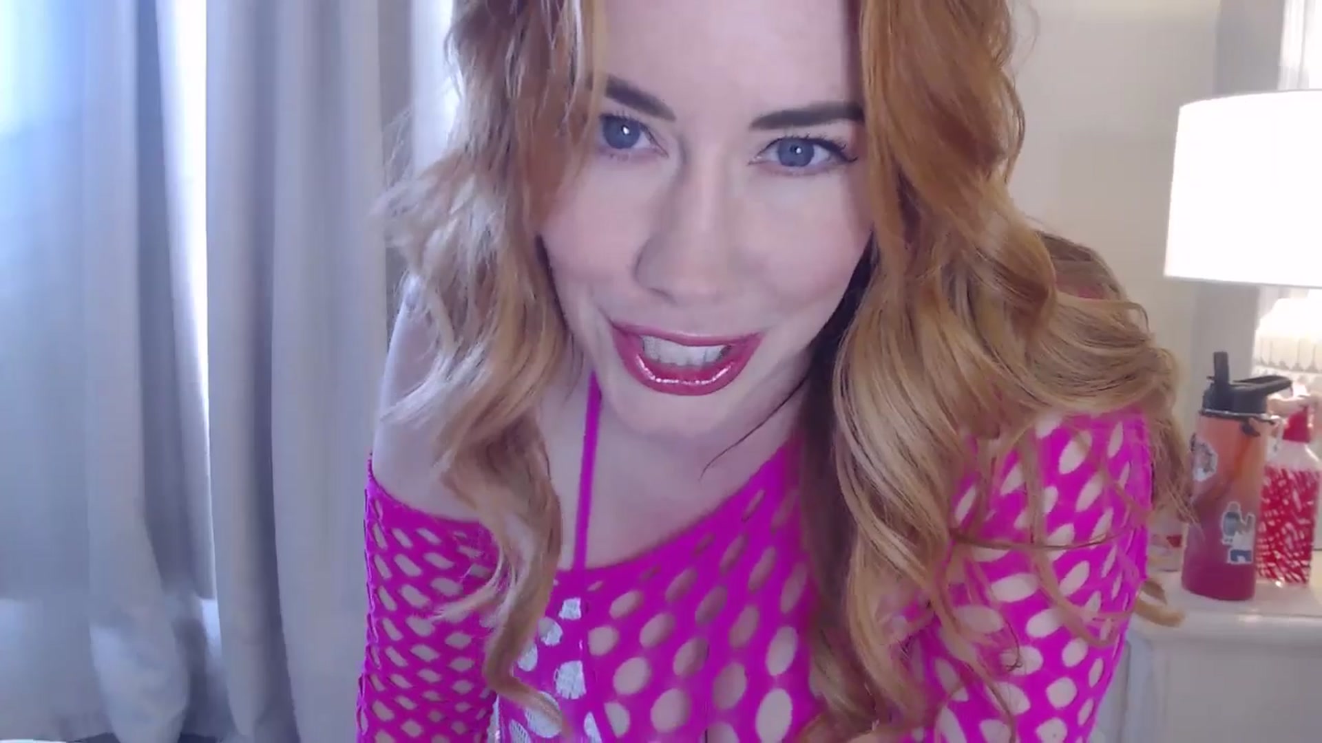 Gallery image thumbnail from MsRedheadMILF's myfreecams stream on, 09/15/2025, 20:52 image 12 of 20
