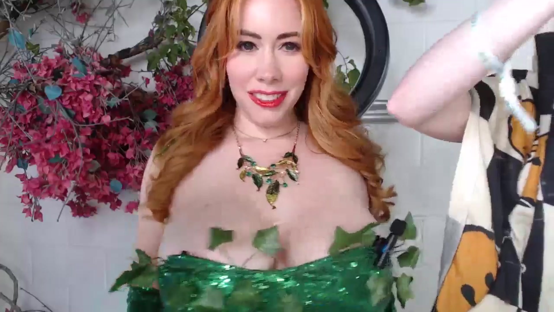 Gallery image thumbnail from MsRedheadMILF's myfreecams stream on, 10/08/2025, 02:20 image 19 of 20