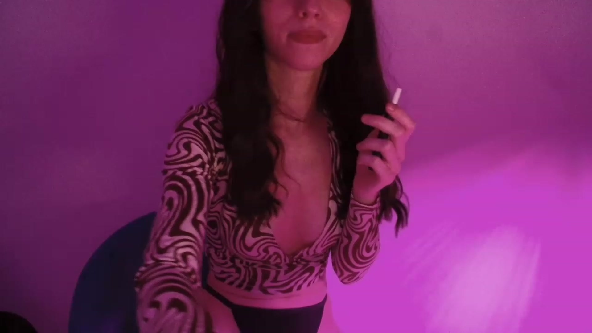 Gallery image thumbnail from MsShyLilly's myfreecams stream on, 11/18/2022, 19:36 image 19 of 20