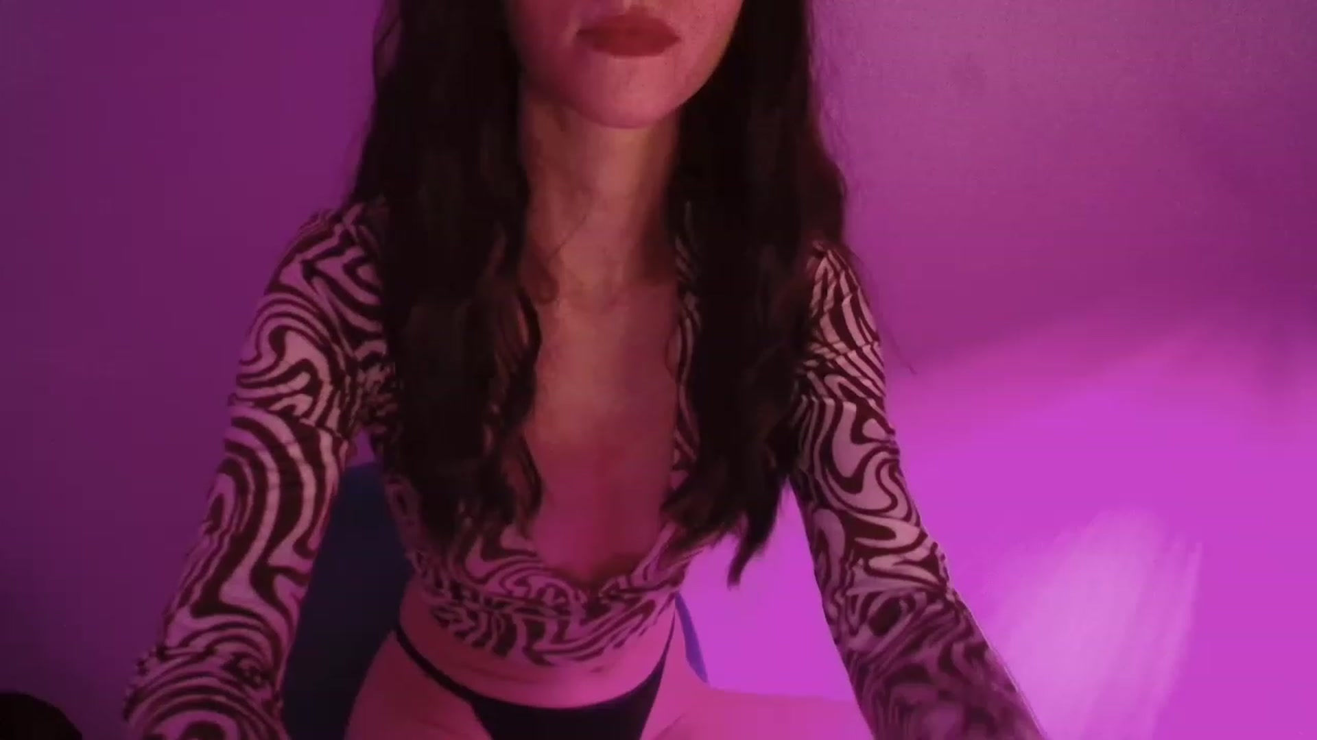 Gallery image thumbnail from MsShyLilly's myfreecams stream on, 11/18/2022, 19:36 image 3 of 20