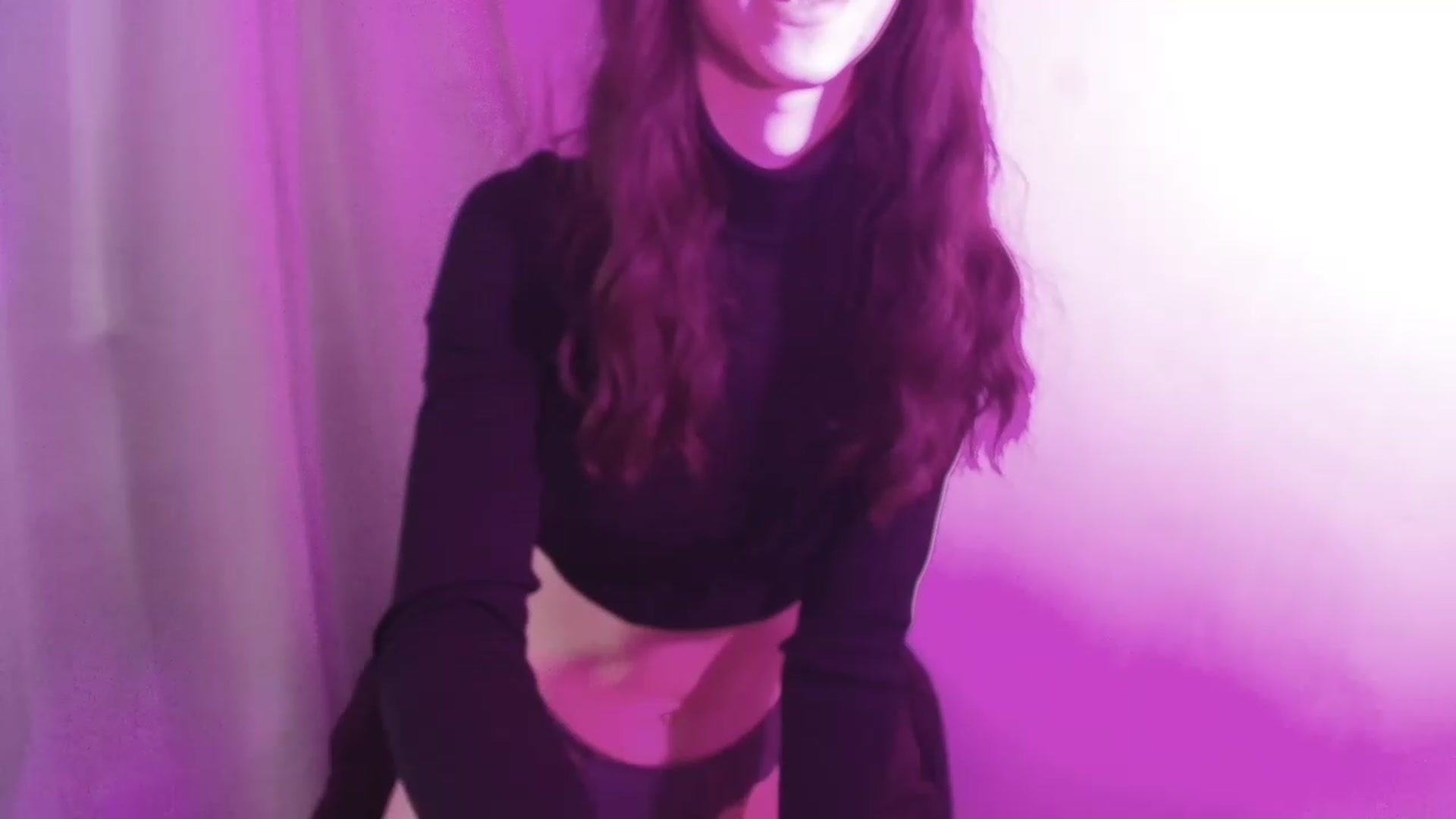 Gallery image thumbnail from MsShyLilly's myfreecams stream on, 11/23/2022, 13:10 image 15 of 20
