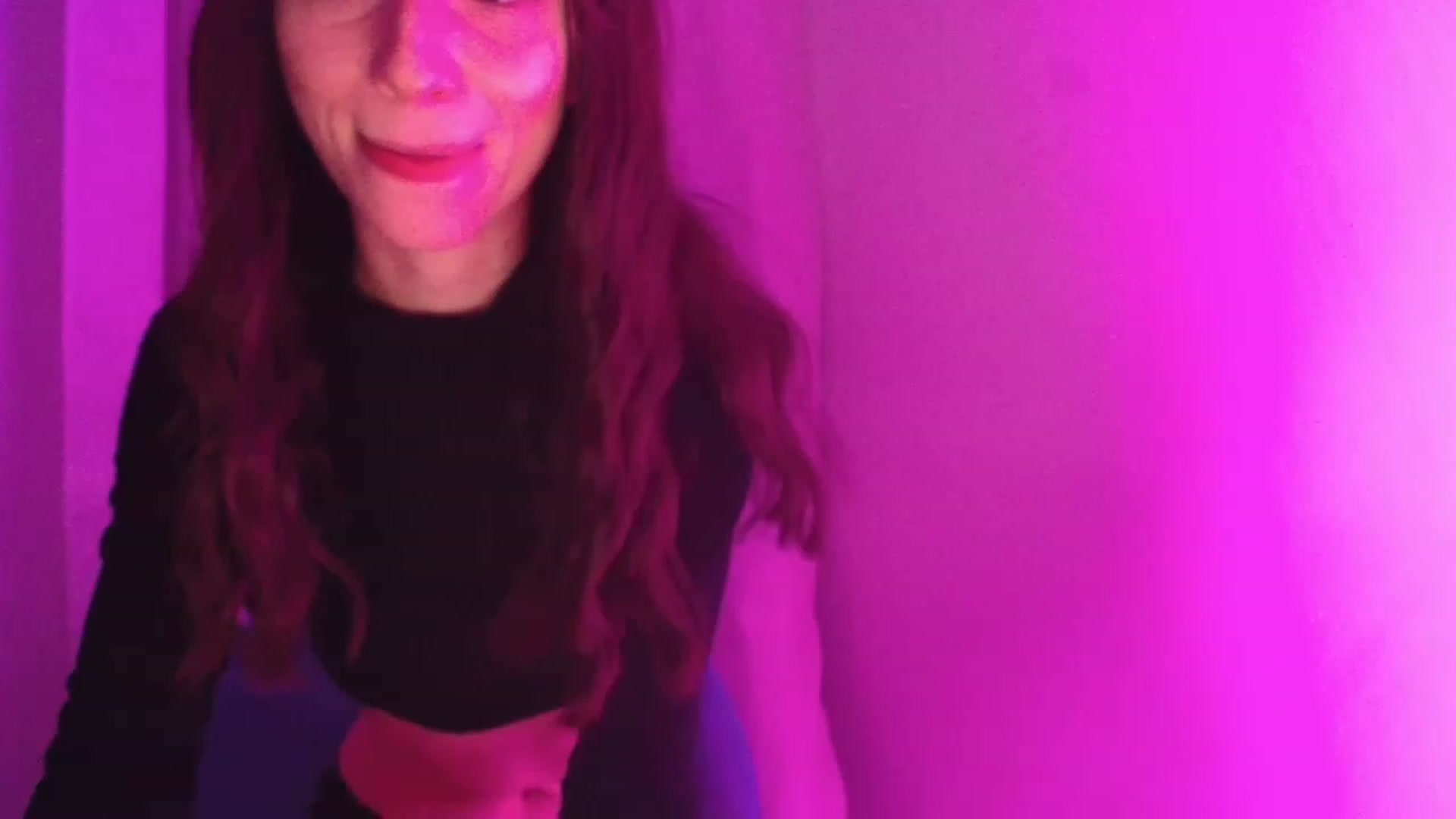 Gallery image thumbnail from MsShyLilly's myfreecams stream on, 11/26/2022, 19:57 image 6 of 20