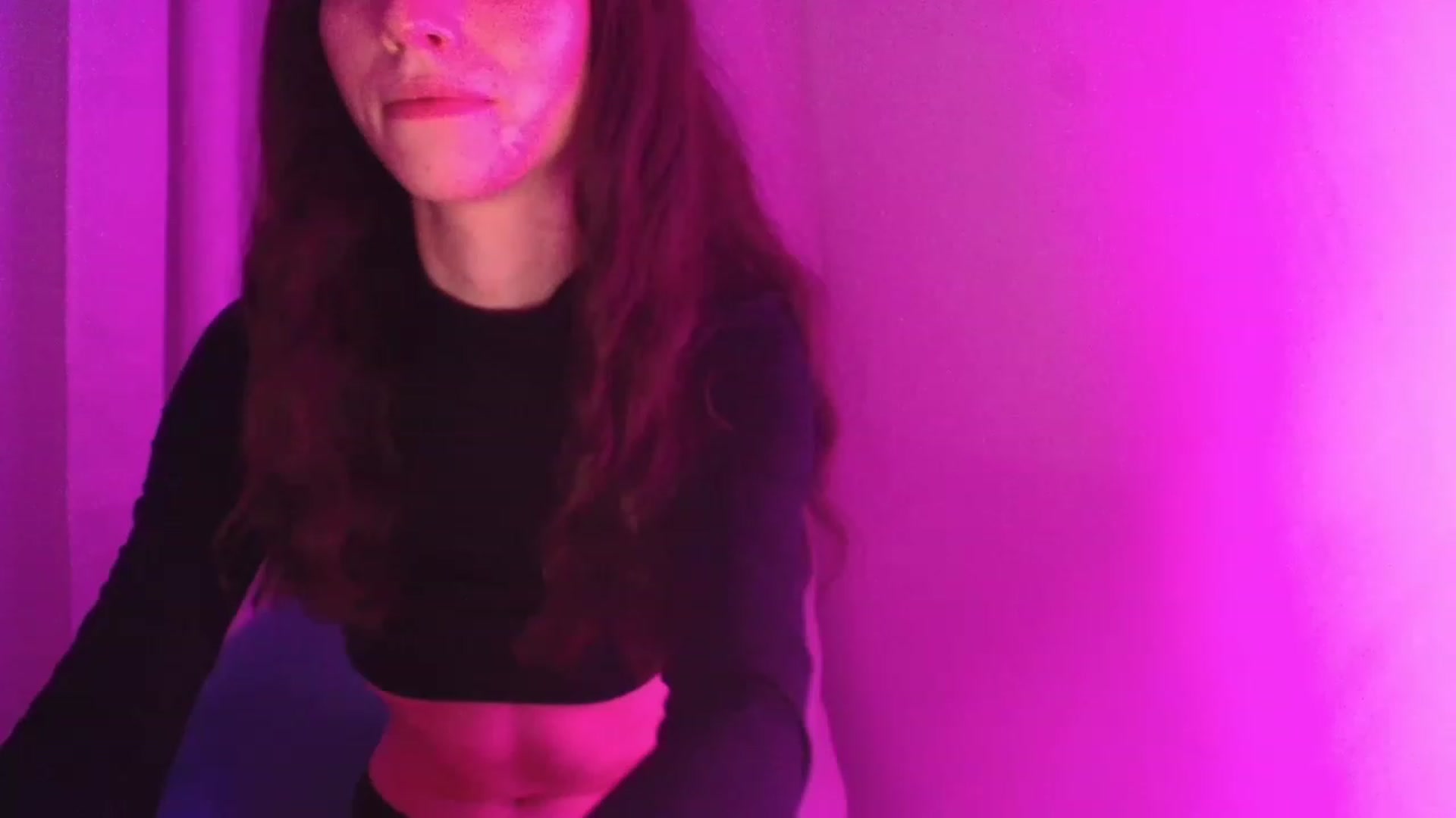 Gallery image thumbnail from MsShyLilly's myfreecams stream on, 11/26/2022, 19:57 image 19 of 20