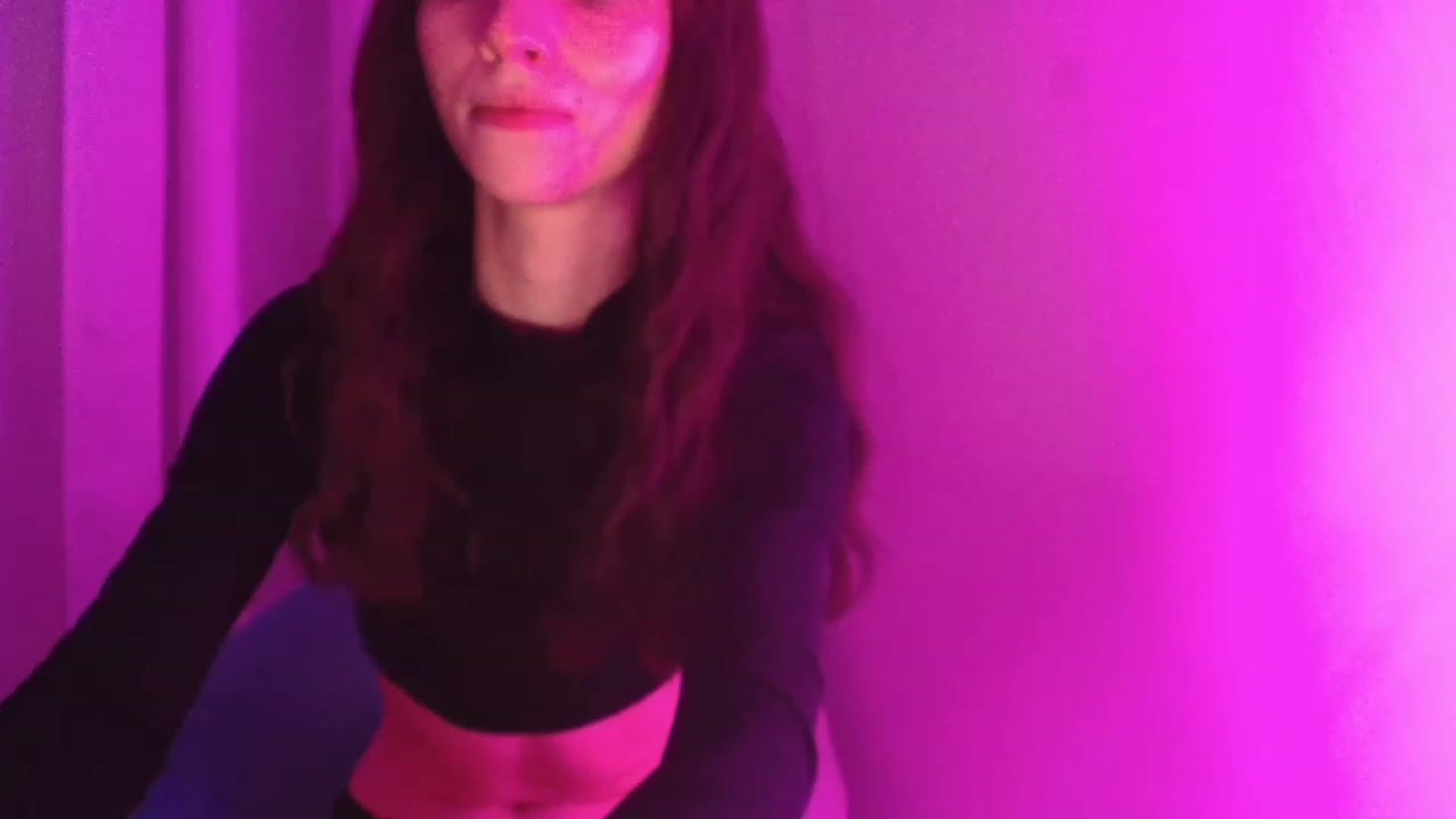 Gallery image thumbnail from MsShyLilly's myfreecams stream on, 11/26/2022, 19:57 image 16 of 20