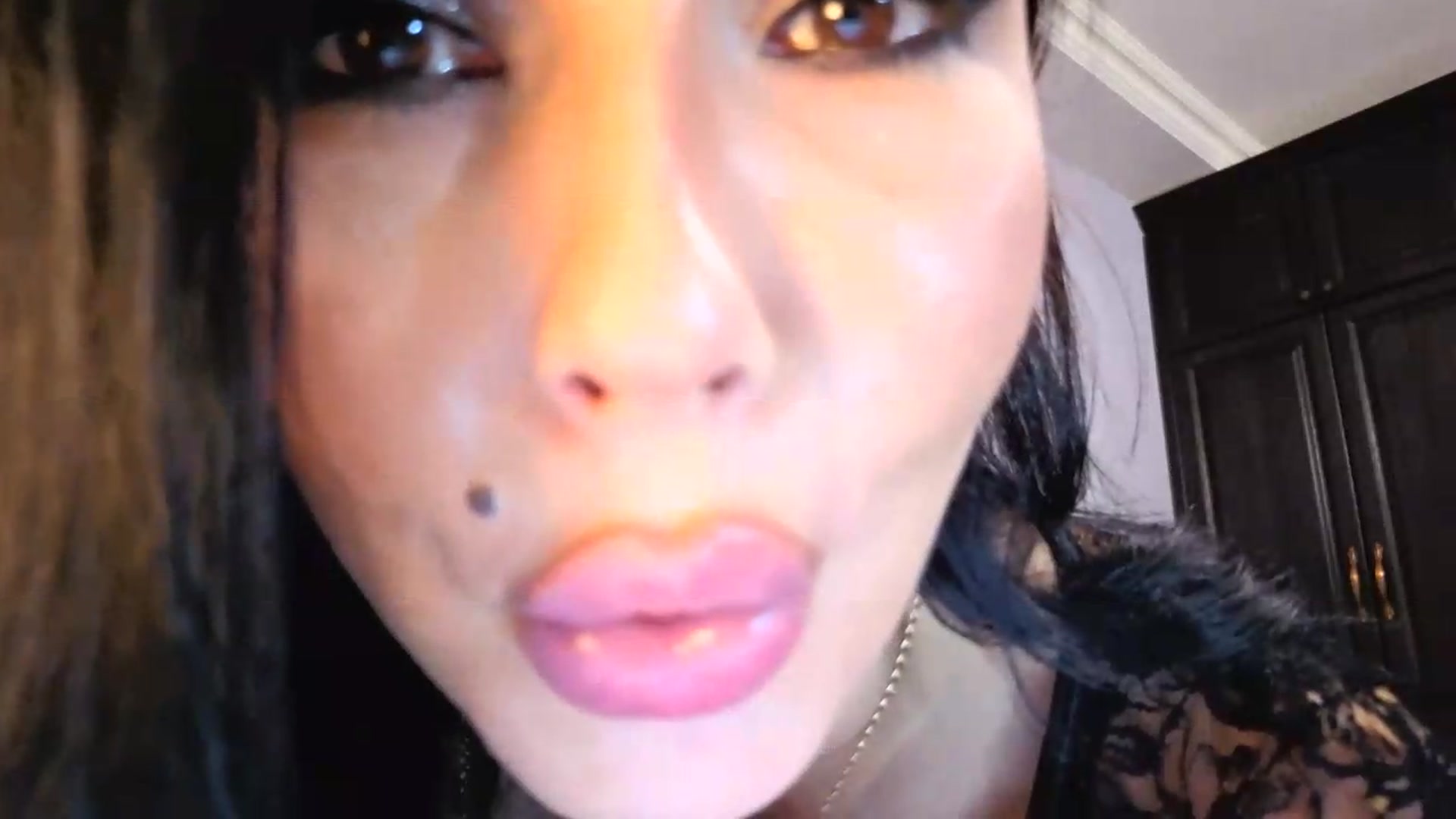 Gallery image thumbnail from MsSultryKate's myfreecams stream on, 08/25/2026, 11:32 image 11 of 20