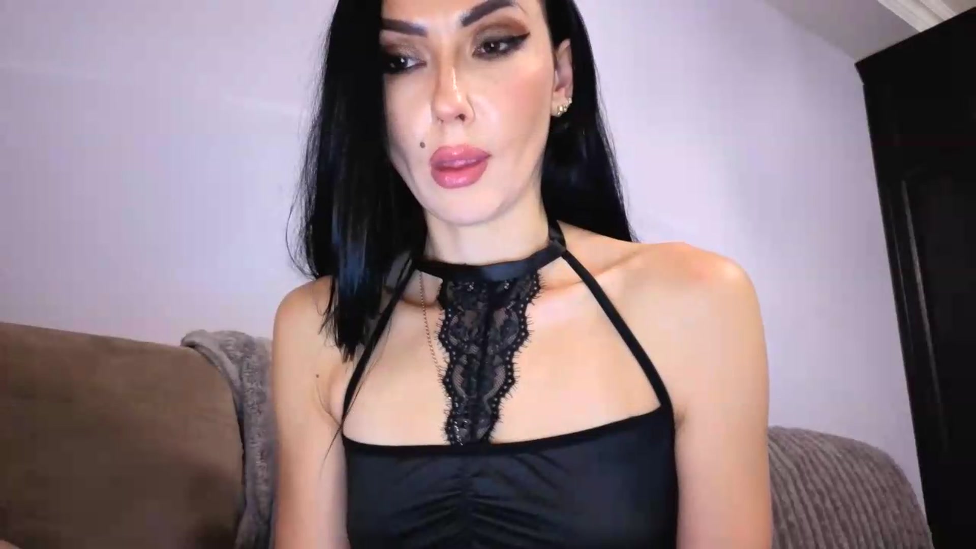 Gallery image thumbnail from MsSultryKate's myfreecams stream on, 09/14/2026, 10:25 image 12 of 20
