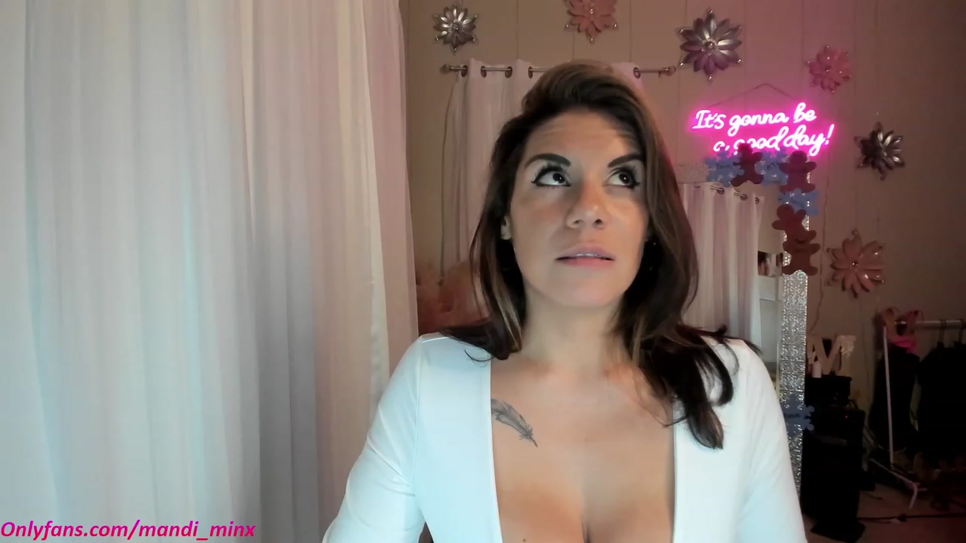 Gallery image thumbnail from MsSweet_Tits's myfreecams stream on, 12/20/2022, 06:20 image 3 of 20