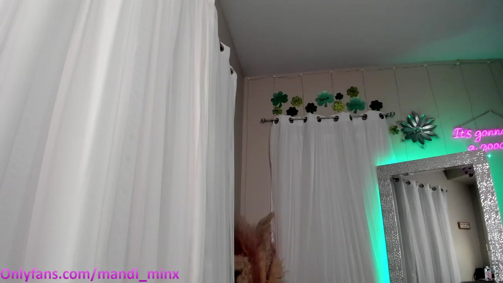 Gallery image thumbnail from MsSweet_Tits's myfreecams stream on, 03/07/2023, 05:14 image 11 of 20