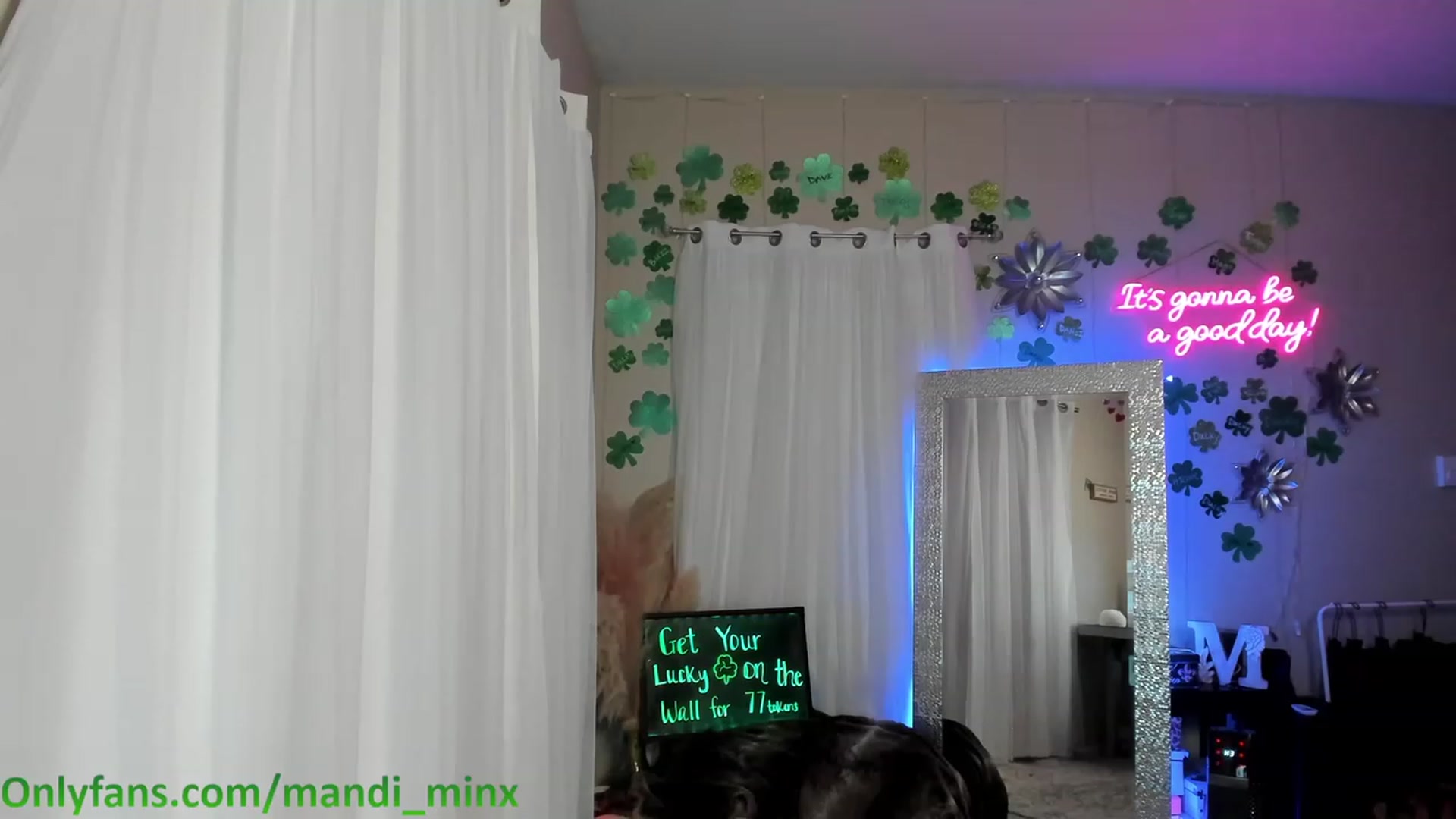Gallery image thumbnail from MsSweet_Tits's myfreecams stream on, 03/24/2023, 04:57 image 18 of 20