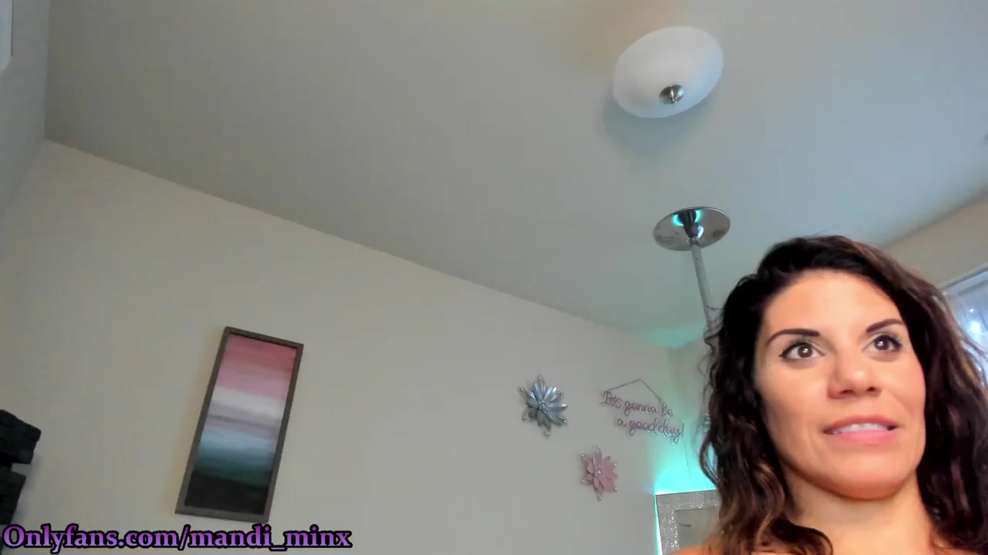 Gallery image thumbnail from MsSweet_Tits's myfreecams stream on, 06/13/2023, 06:41 image 14 of 20