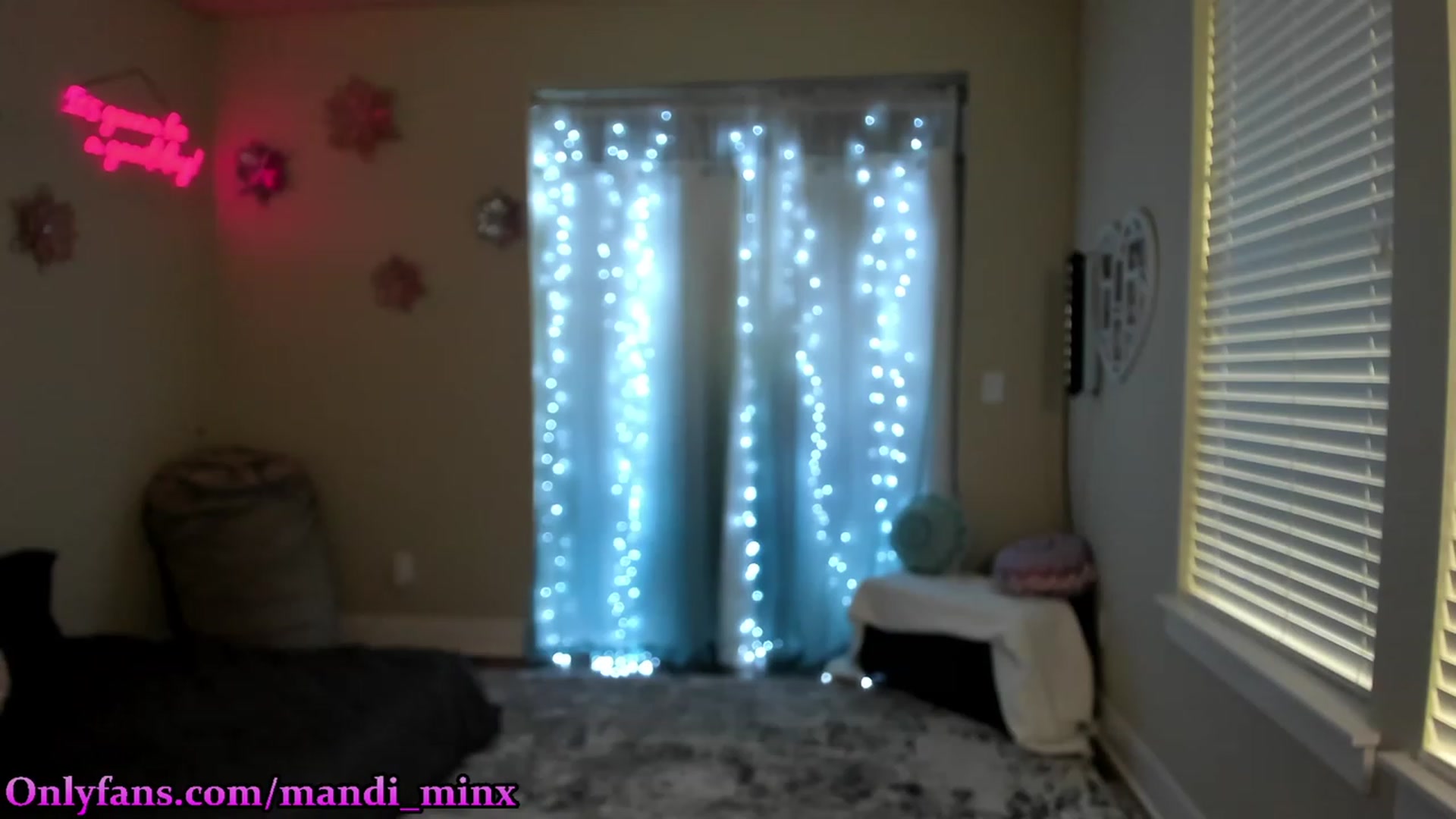 Gallery image thumbnail from MsSweet_Tits's myfreecams stream on, 07/11/2023, 03:51 image 10 of 20