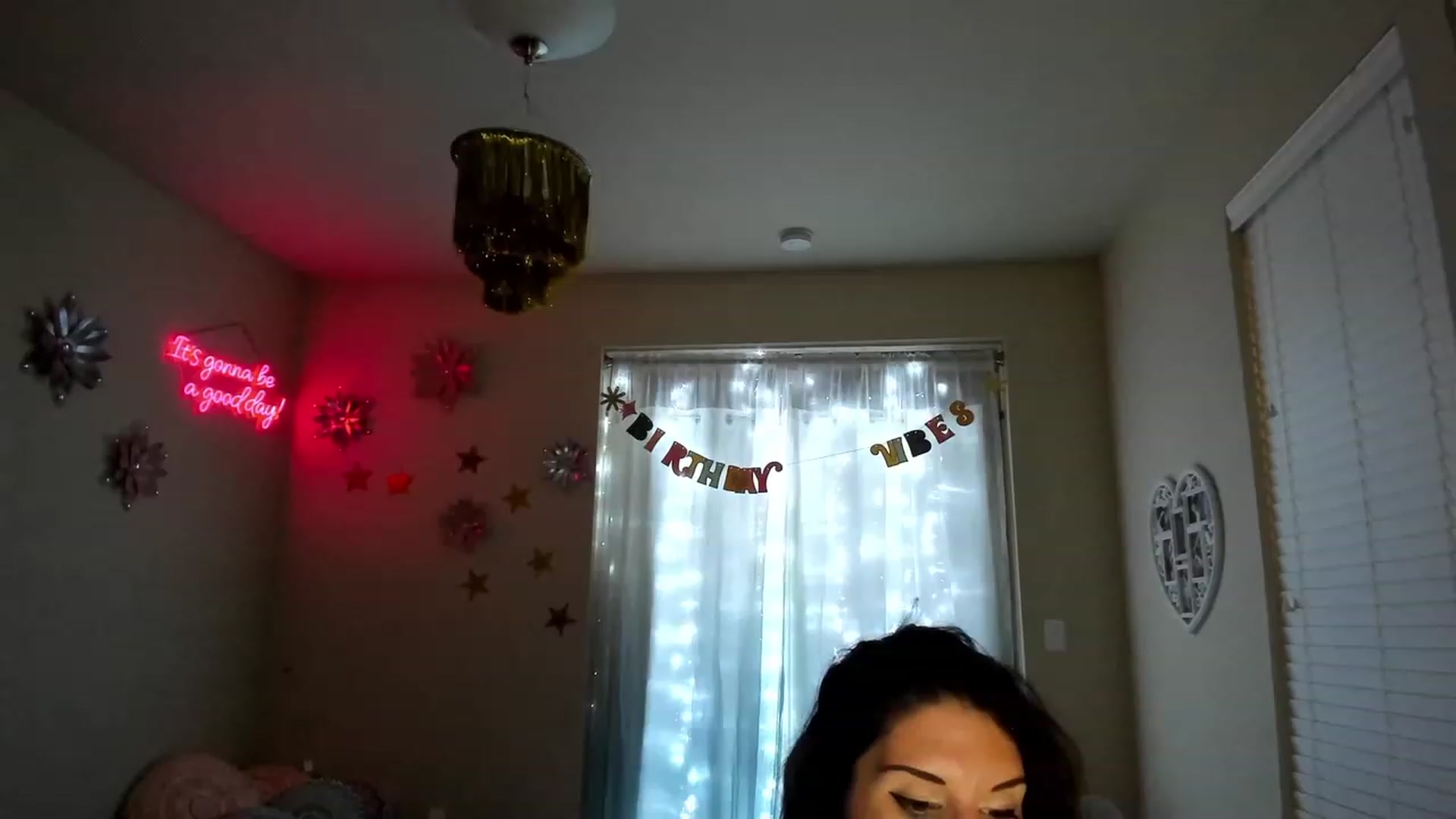 Gallery image thumbnail from MsSweet_Tits's myfreecams stream on, 08/03/2023, 05:56 image 18 of 20