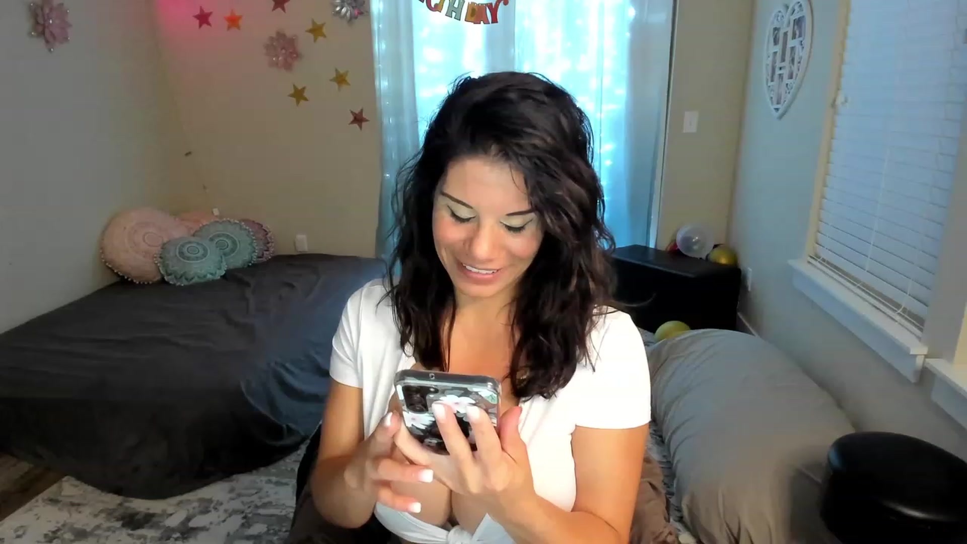 Gallery image thumbnail from MsSweet_Tits's myfreecams stream on, 08/03/2023, 05:56 image 2 of 20