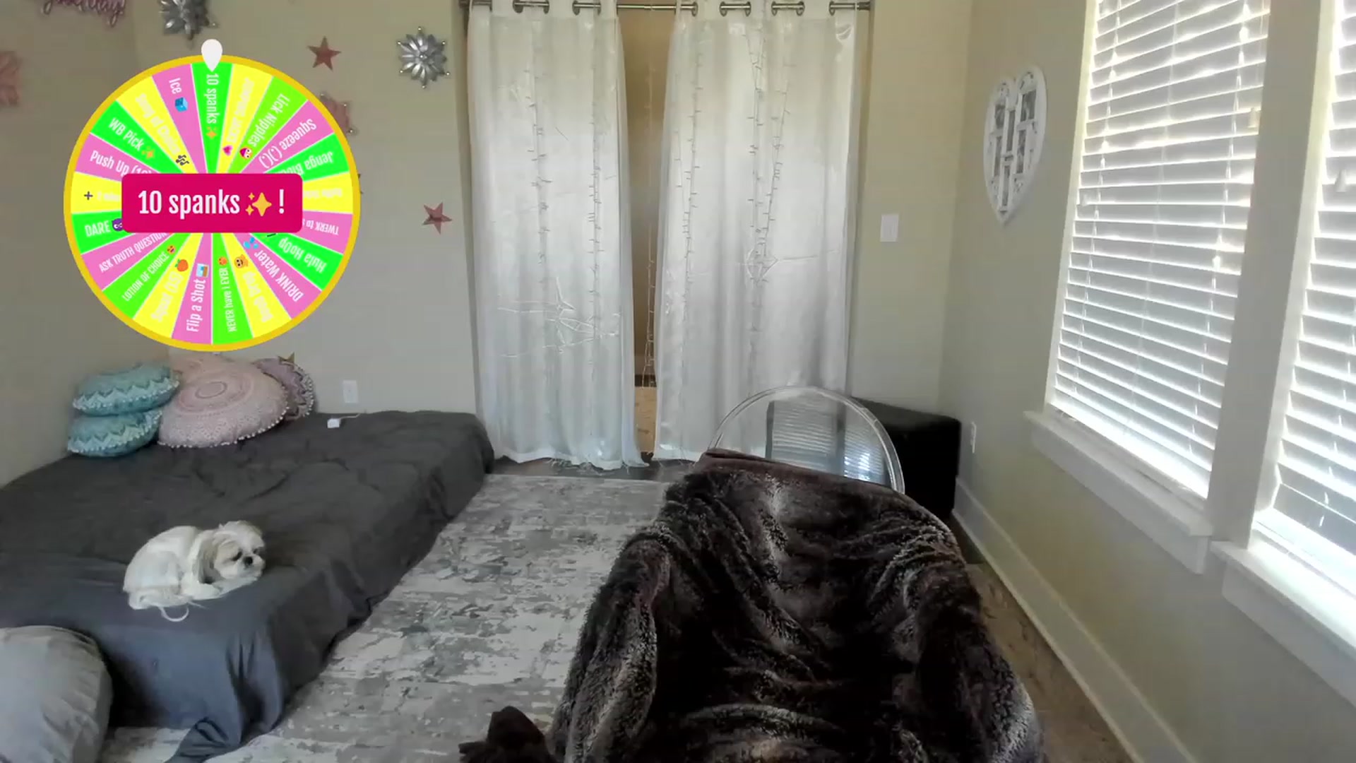 Gallery image thumbnail from MsSweet_Tits's myfreecams stream on, 08/15/2023, 02:47 image 4 of 20