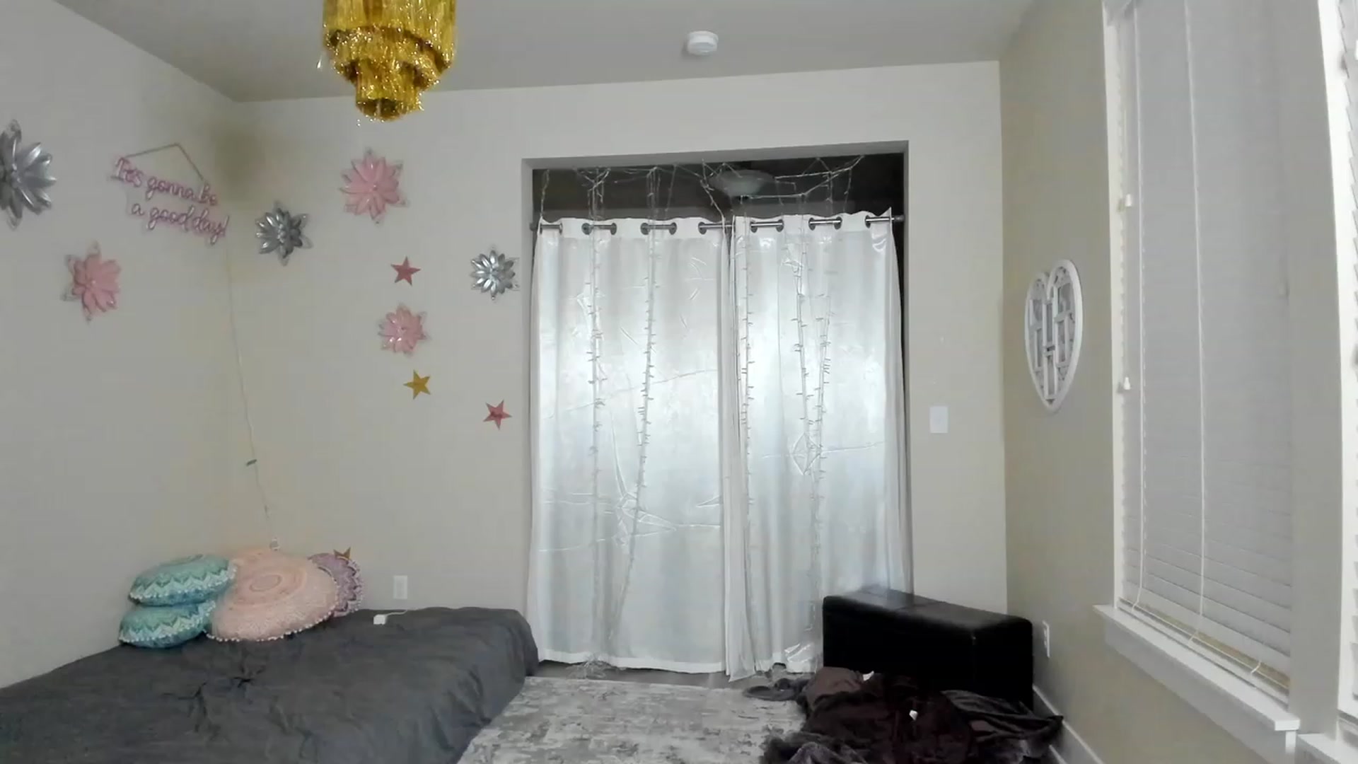 Gallery image thumbnail from MsSweet_Tits's myfreecams stream on, 08/15/2023, 04:15 image 20 of 20
