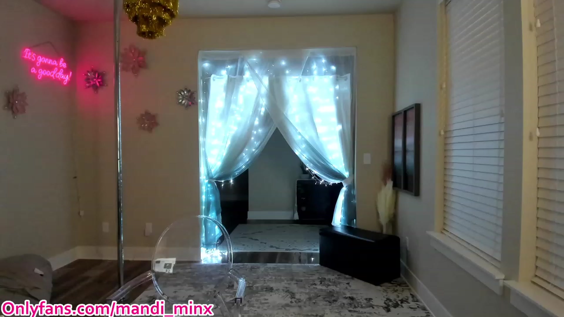 Gallery image thumbnail from MsSweet_Tits's myfreecams stream on, 09/05/2023, 04:21 image 19 of 20