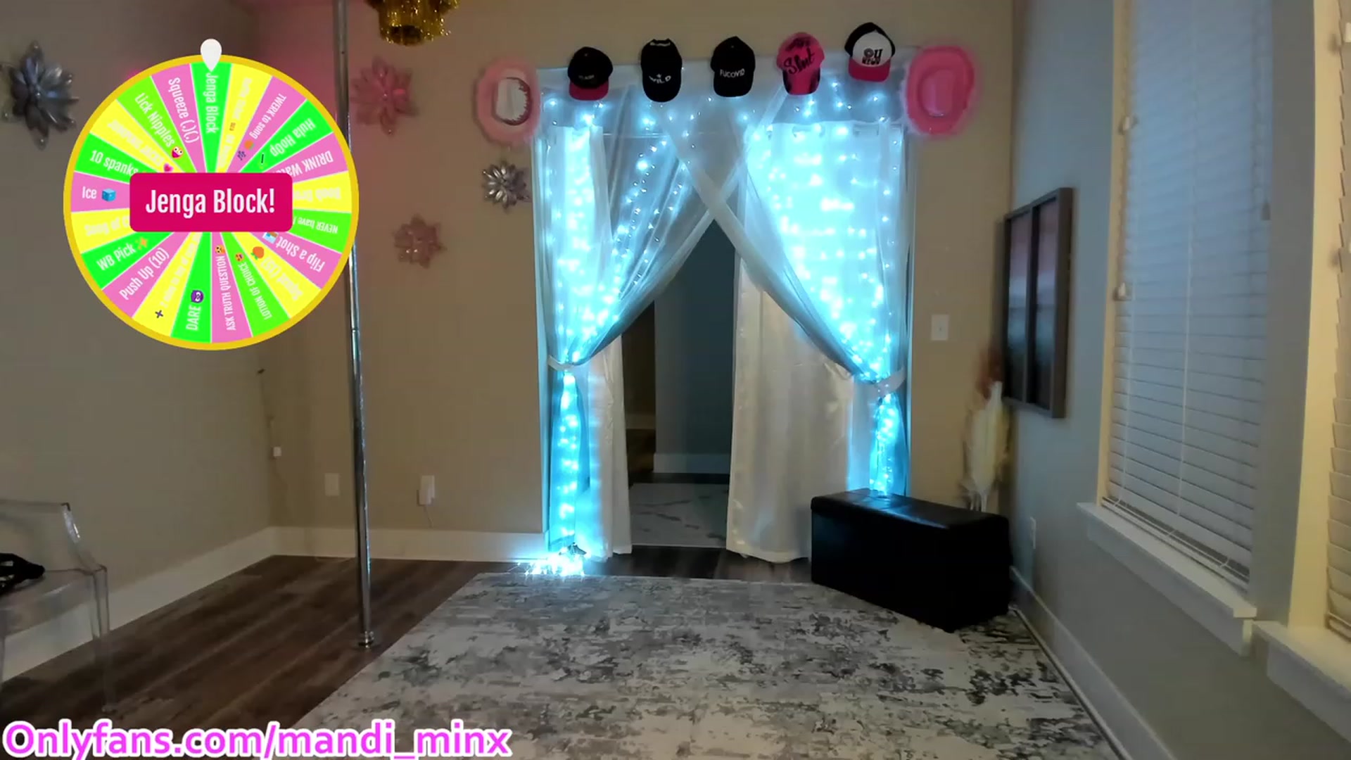 Gallery image thumbnail from MsSweet_Tits's myfreecams stream on, 09/26/2023, 05:44 image 5 of 20