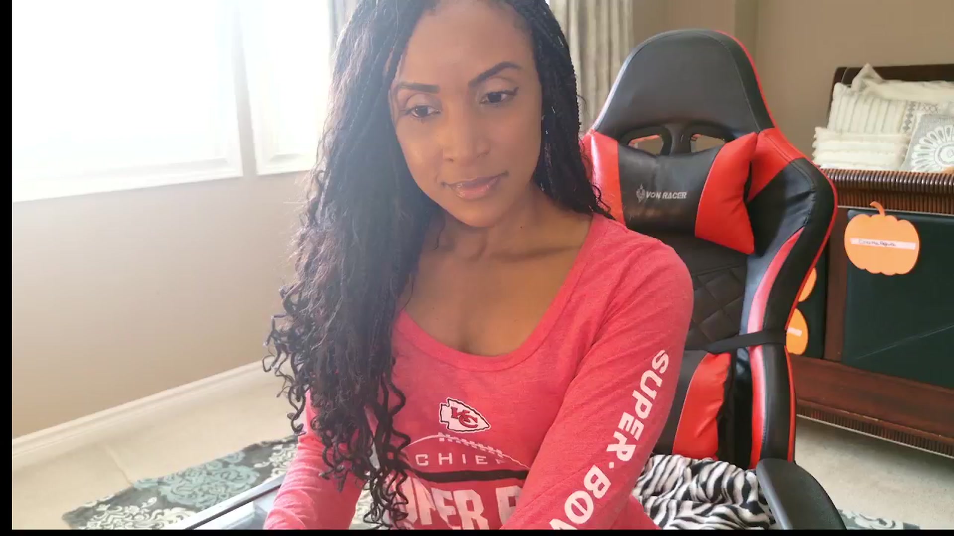 Gallery image thumbnail from MsWet9yrCamin's myfreecams stream on, 10/07/2024, 18:02 image 14 of 20