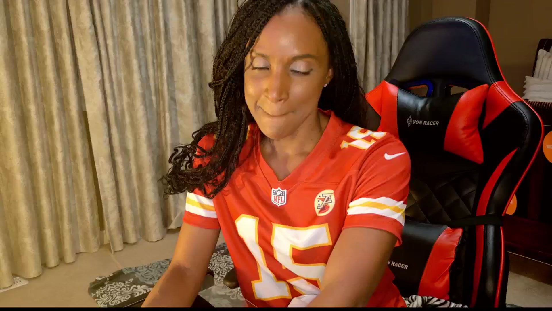 Gallery image thumbnail from MsWet9yrCamin's myfreecams stream on, 10/08/2024, 03:28 image 15 of 20