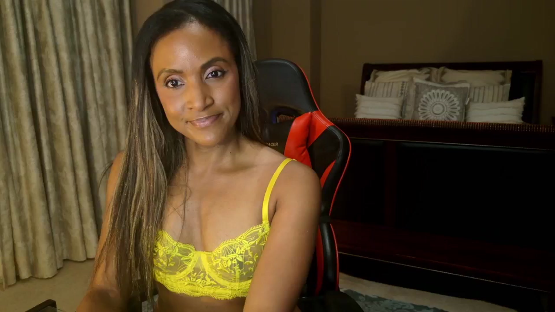 Gallery image thumbnail from MsWets10thyr's myfreecams stream on, 11/03/2025, 18:40 image 13 of 20