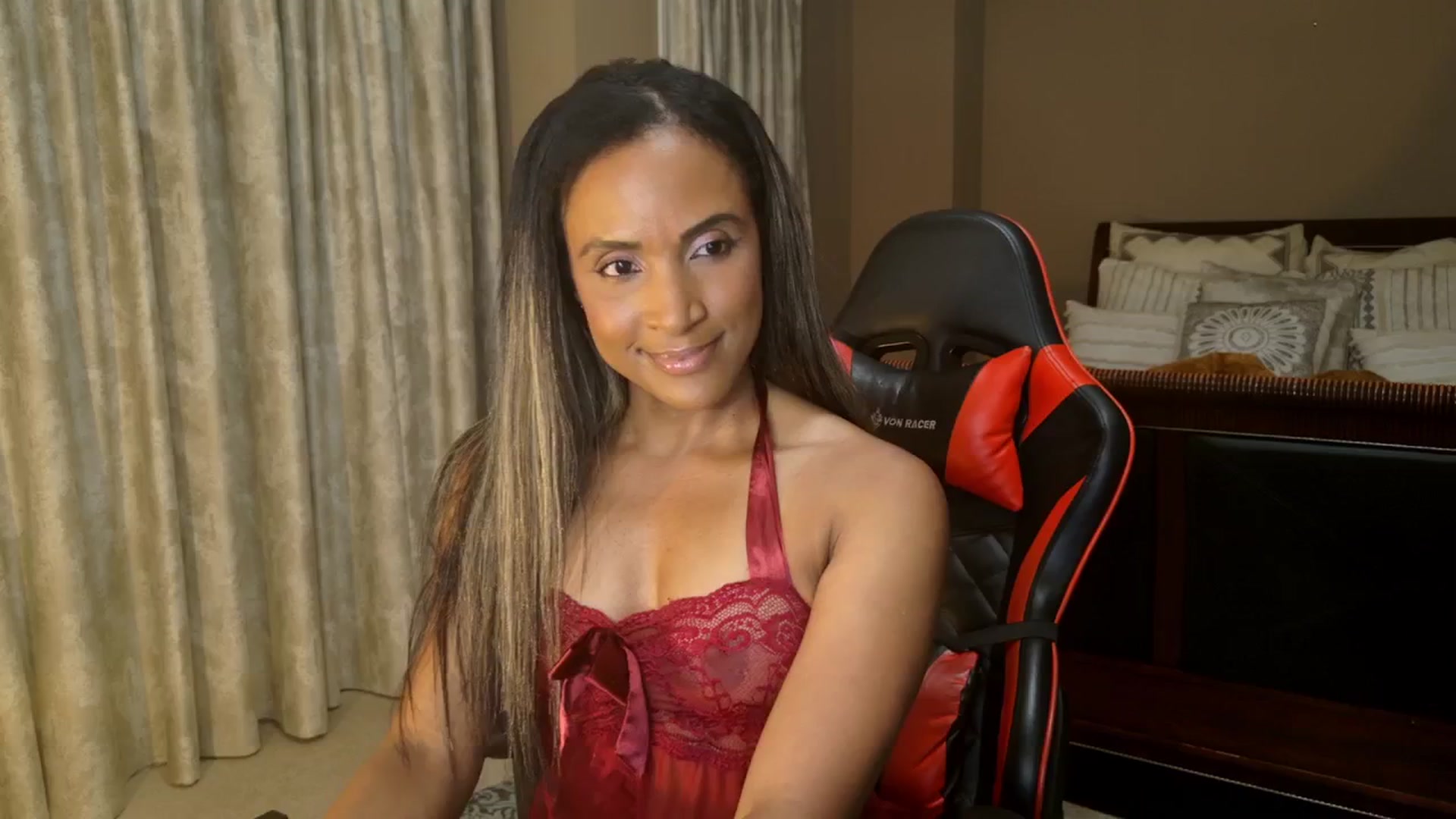 Gallery image thumbnail from MsWetsversary's myfreecams stream on, 11/06/2025, 03:37 image 5 of 20