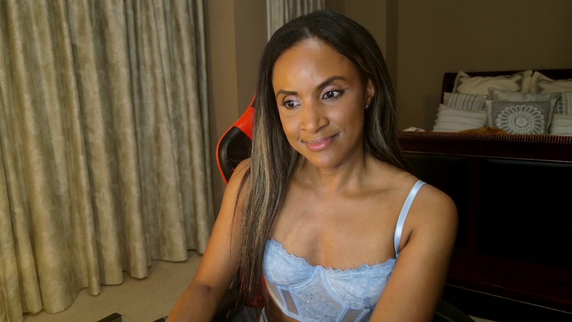 Gallery image thumbnail from MsWetsversary's myfreecams stream on, 11/10/2025, 05:33 image 4 of 20