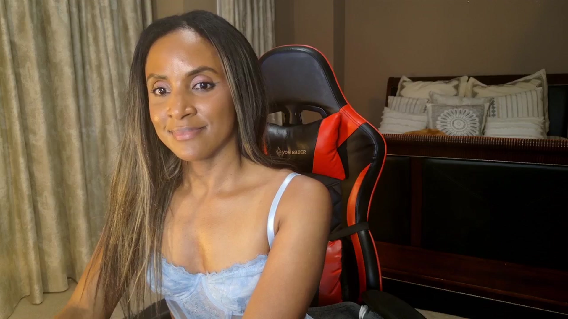 Gallery image thumbnail from MsWetsversary's myfreecams stream on, 11/10/2025, 05:33 image 18 of 20