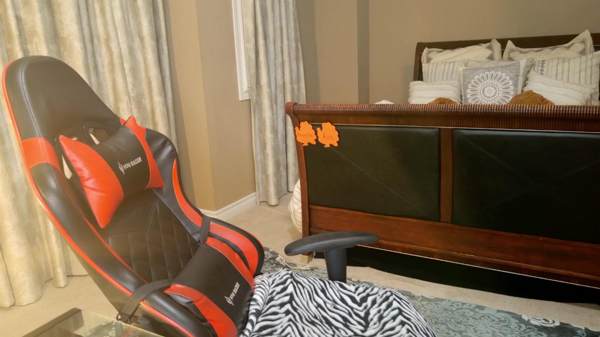 Gallery image thumbnail from MsWetsversary's myfreecams stream on, 11/12/2025, 05:11 image 17 of 20