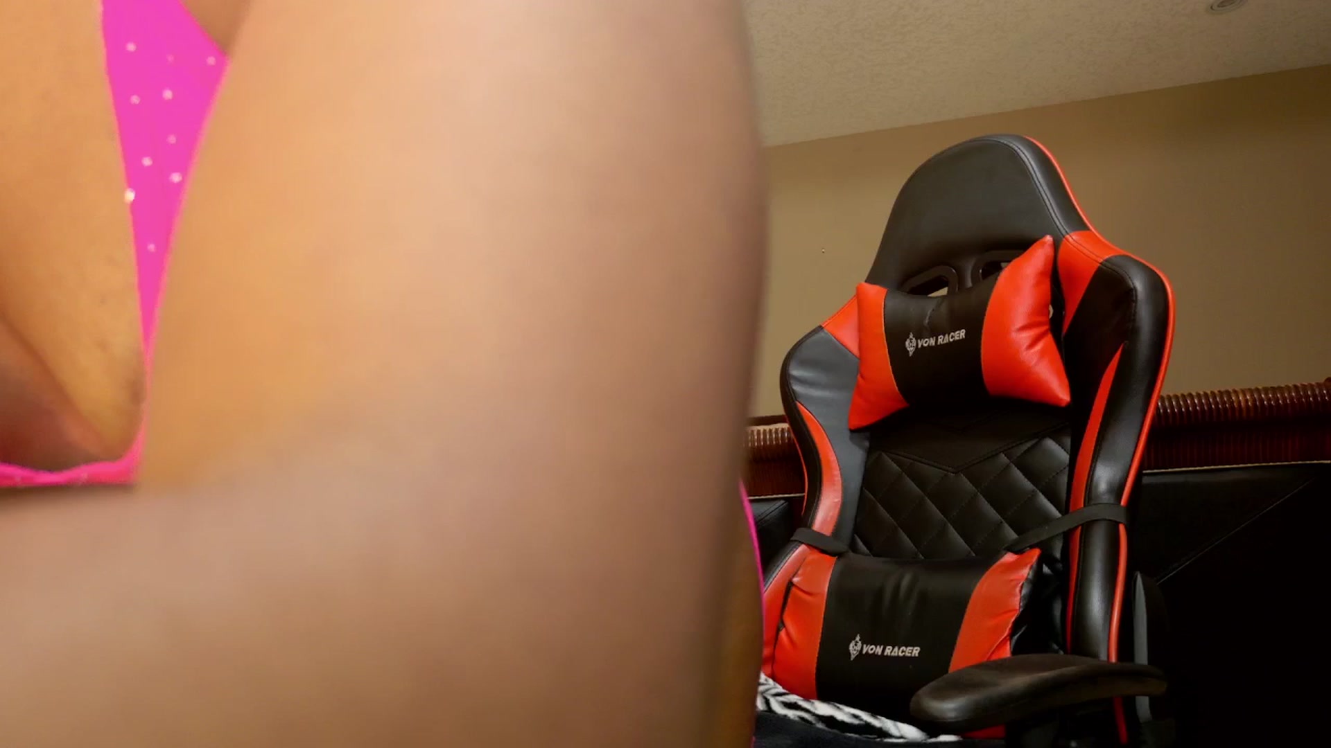Gallery image thumbnail from MsWetsversary's myfreecams stream on, 11/13/2025, 05:20 image 2 of 20