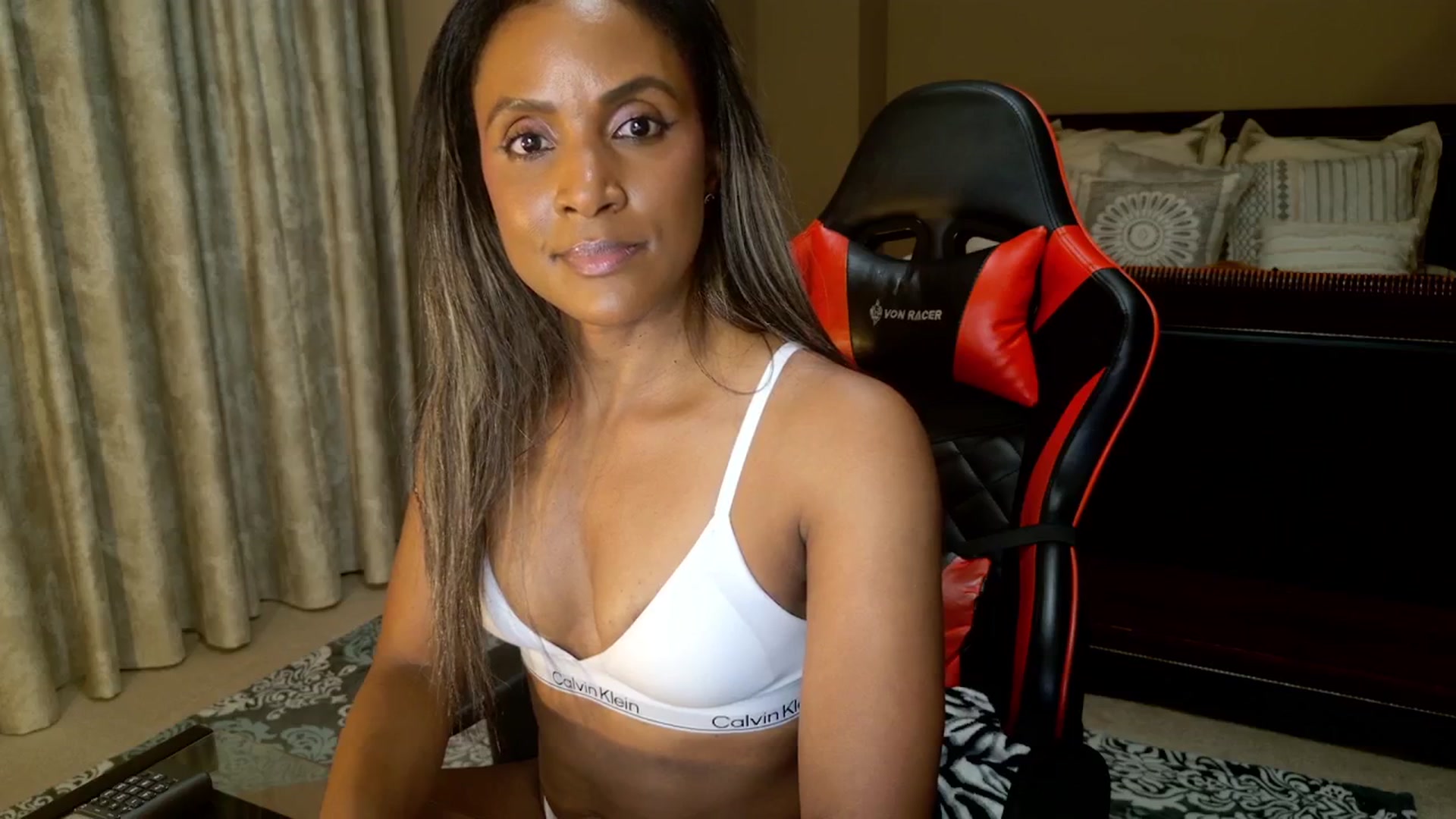 Gallery image thumbnail from MsWetsversary's myfreecams stream on, 11/14/2025, 06:31 image 19 of 20
