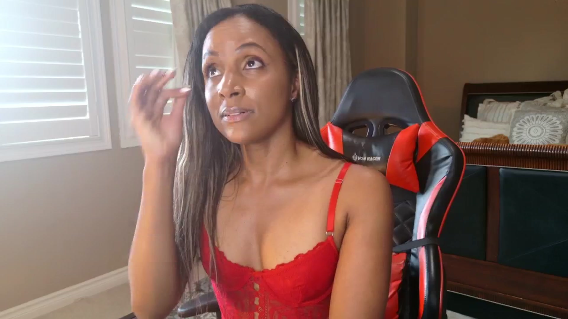 Gallery image thumbnail from MsWetsversary's myfreecams stream on, 11/16/2025, 19:18 image 20 of 20