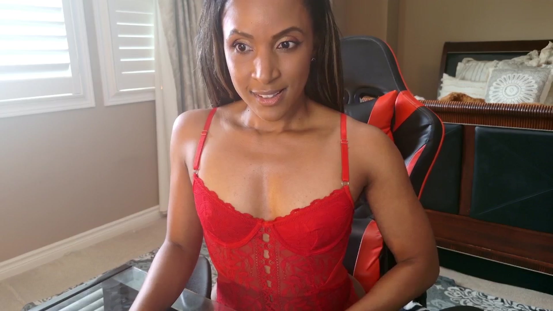 Gallery image thumbnail from MsWetsversary's myfreecams stream on, 11/16/2025, 19:18 image 6 of 20