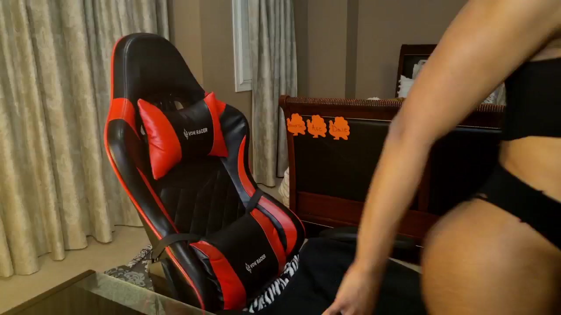 Gallery image thumbnail from MsWetsversary's myfreecams stream on, 11/17/2025, 02:19 image 1 of 20