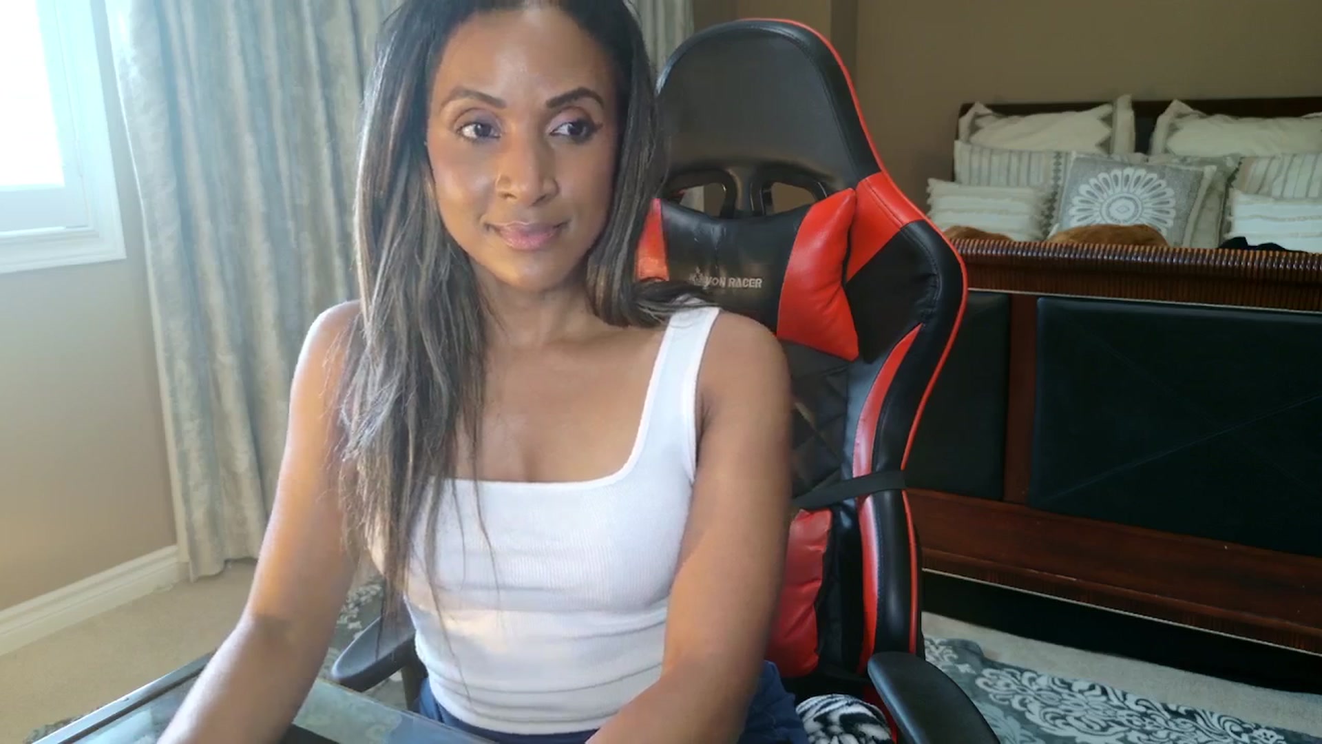Gallery image thumbnail from MsWetsversary's myfreecams stream on, 11/17/2025, 18:44 image 19 of 20