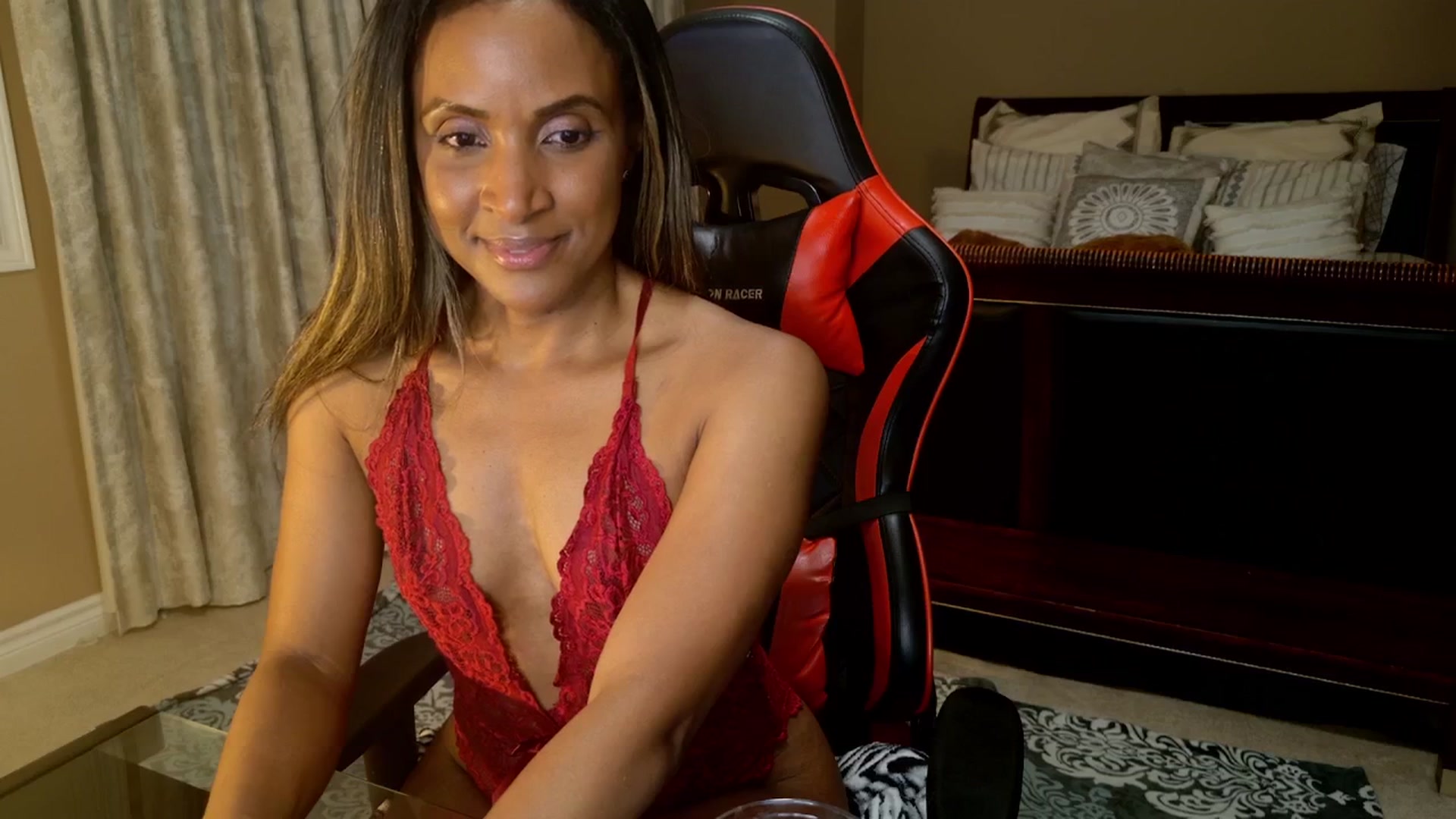 Gallery image thumbnail from MsWetsversary's myfreecams stream on, 11/18/2025, 03:39 image 9 of 20