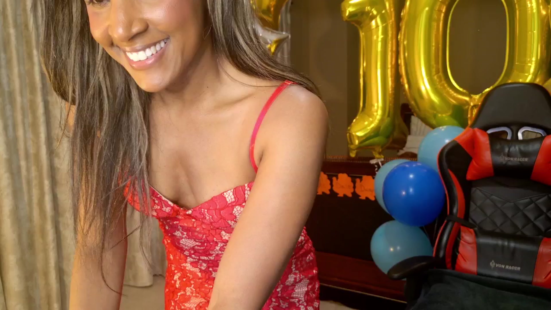 Gallery image thumbnail from MsWetsversary's myfreecams stream on, 11/23/2025, 01:53 image 13 of 20